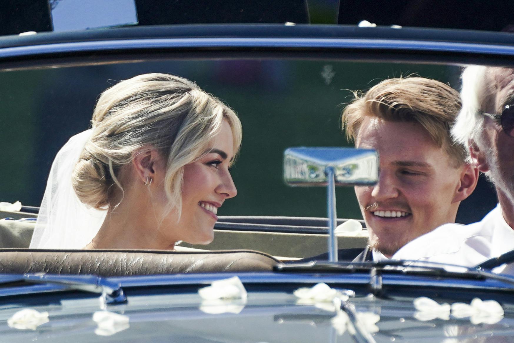 Lørdag blev det norske stjernepar Helene Spilling og Martin Ødegaard gift for anden gang.