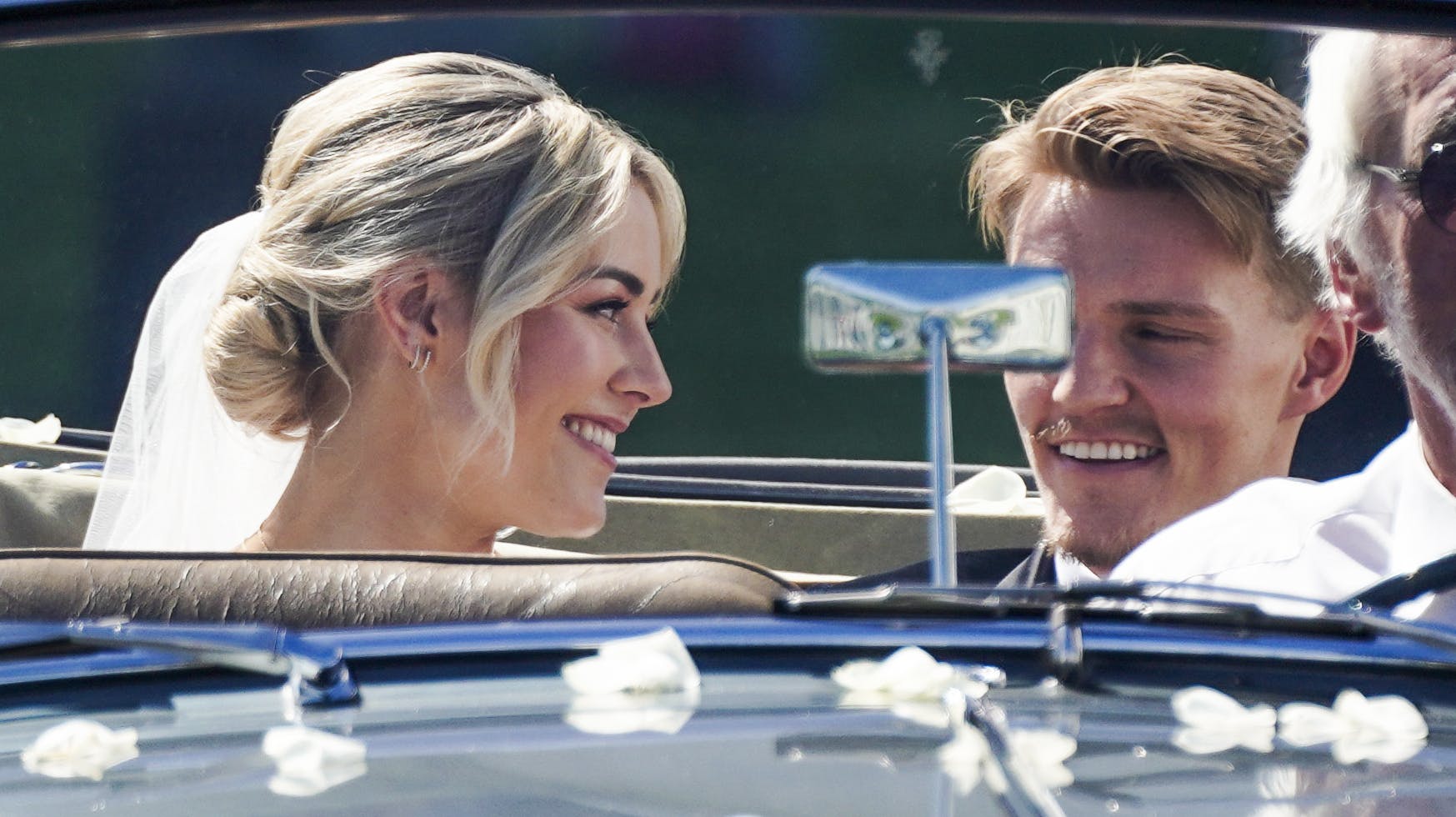 Lørdag blev det norske stjernepar Helene Spilling og Martin Ødegaard gift for anden gang.