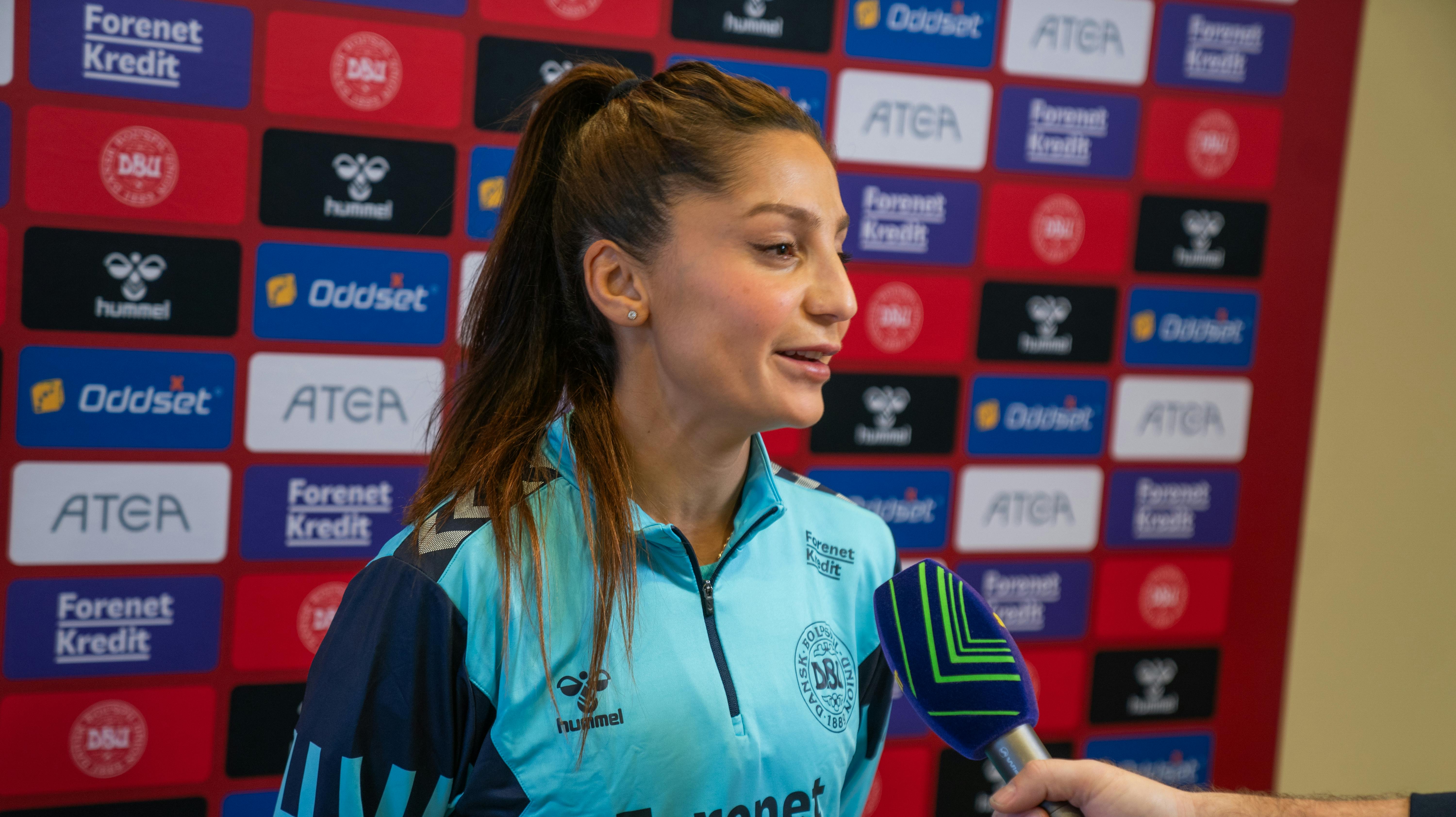 Nadia Nadim er færdig på landsholdet efter EM i Schweiz. Det fortæller hun til DR.