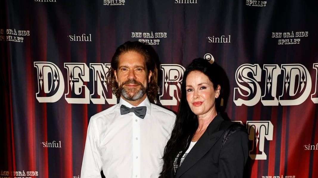 Det er uvist, om det tidligere ægtepar nu også skal bo side om side. Men de ejer i hvert fald to luksuslejligheder klods op af hinanden.