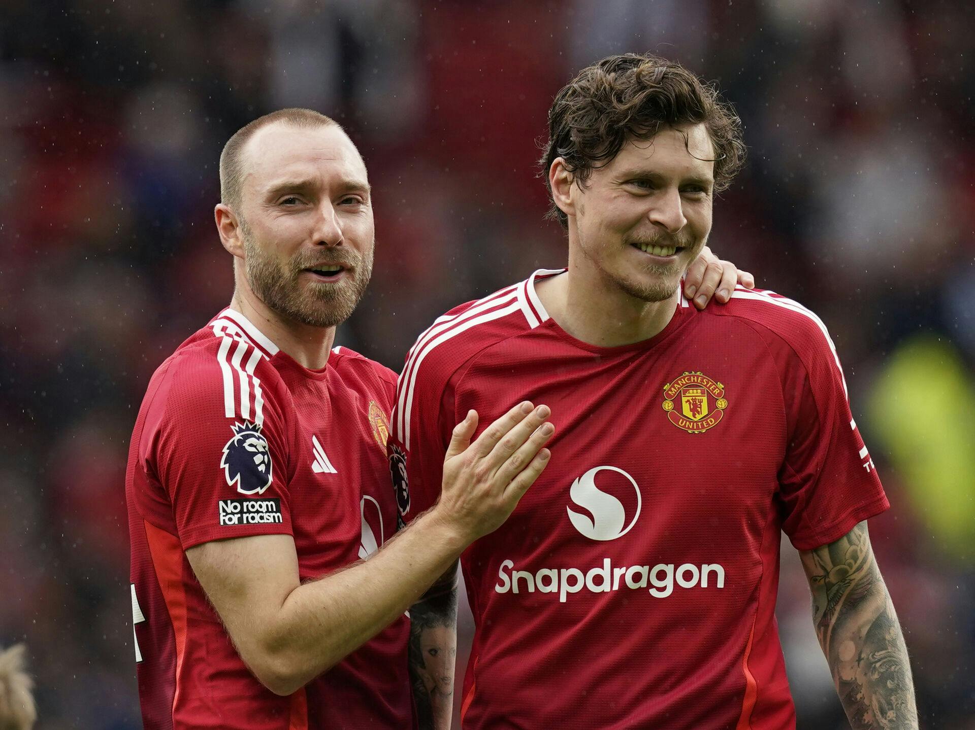 Den svenske landsholdskaptajn, Victor Lindelöf, er blevet far for tredje gang. Det afslører konen, Maja Nilsson Lindelöf, på Instagram.