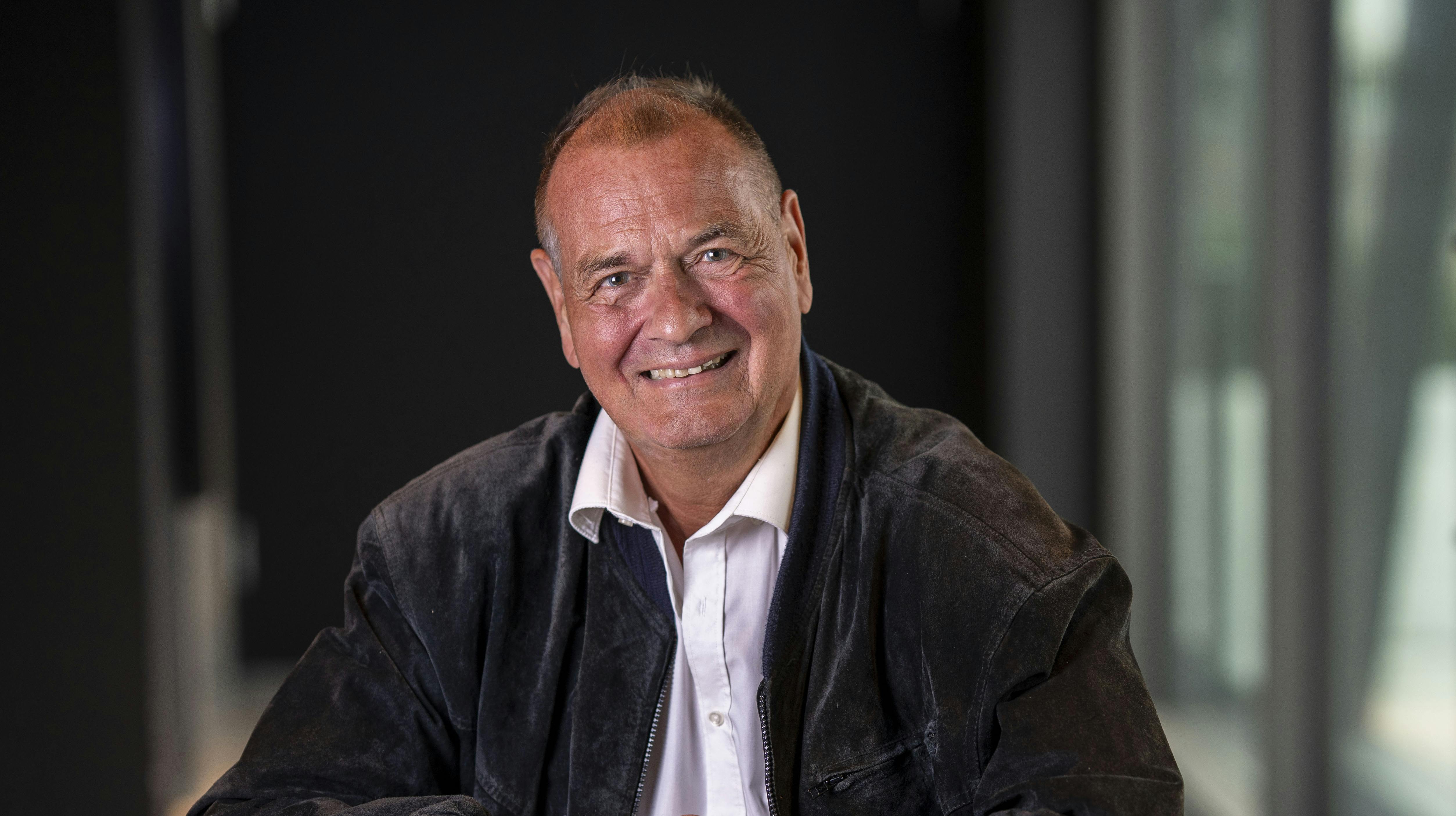 Ole Gleerup, 70, kan for tiden ses i DR-programmet ”Hotel Romantik”. Og det er ikke første gang, at Ole dater på tv.