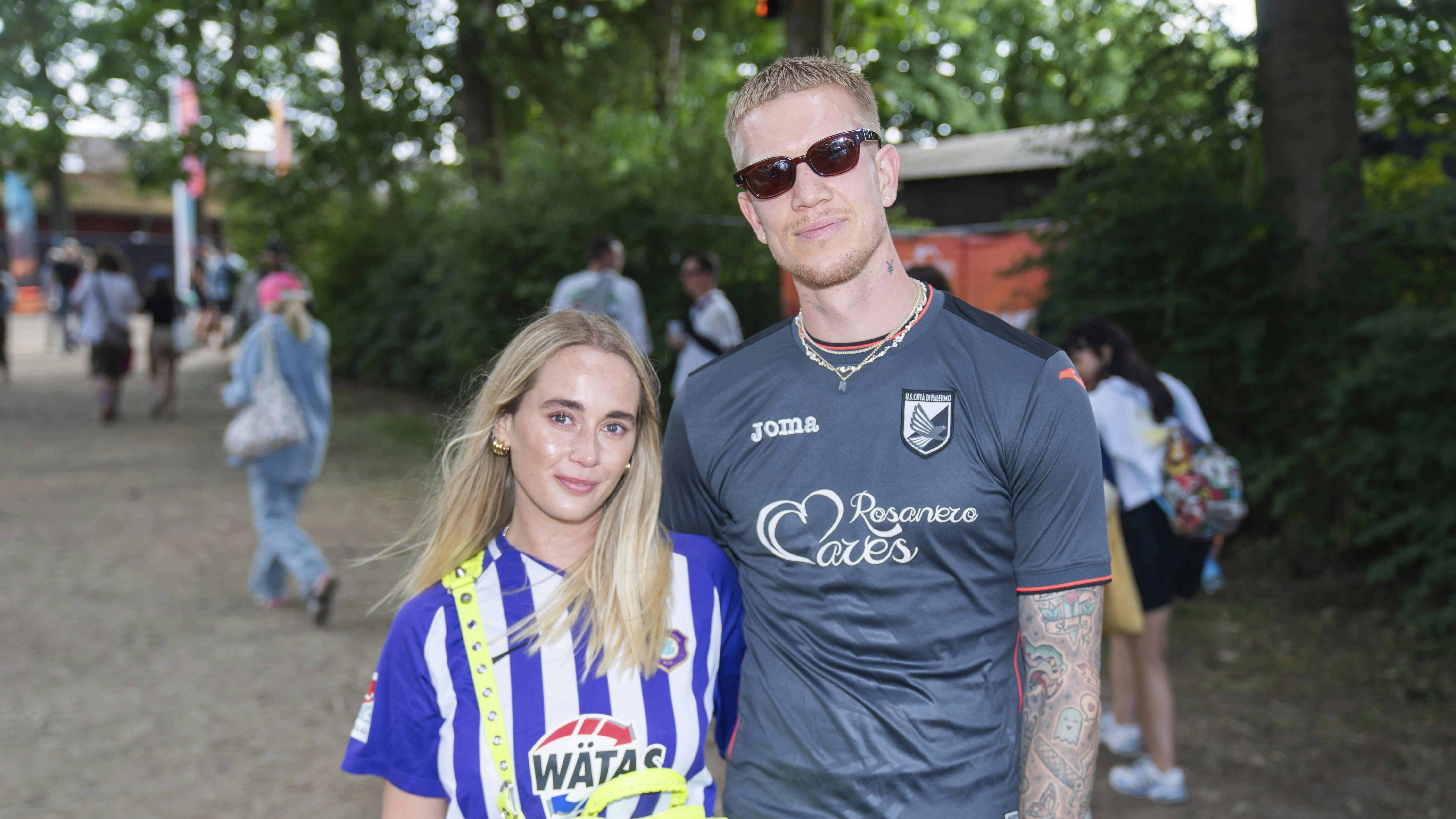 Ida Sophia og Simon Makienok afslører kønnet på deres barn.