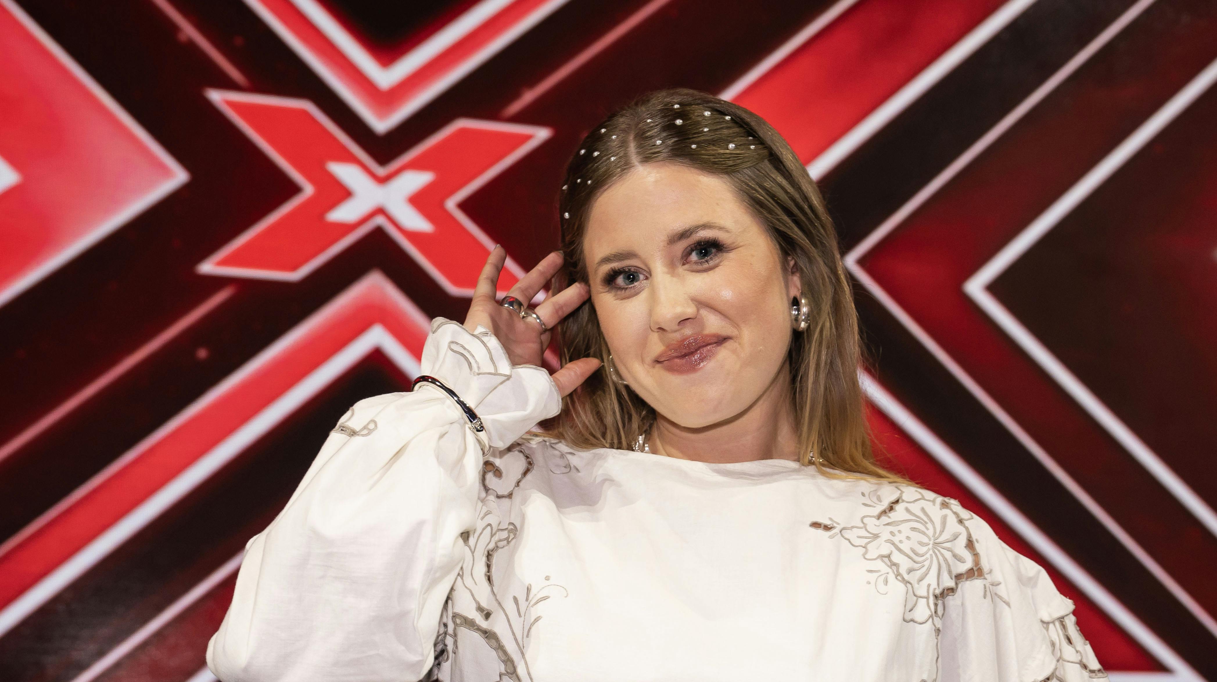 ”X Factor”-værten mødte sit livs kærlighed helt tilfældigt, da hun var 18 år gammel. I weekenden gav de så hinanden deres livs ja