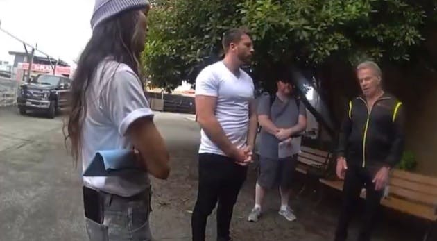 Her bliver Martin Kove konfronteret af Alicia Hannah-Kim, hendes mand og den tilkaldte betjent efter at have bidt i medstjernen i armen.