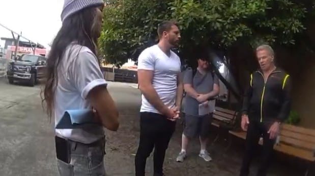 Her bliver Martin Kove konfronteret af Alicia Hannah-Kim, hendes mand og den tilkaldte betjent efter at have bidt i medstjernen i armen.