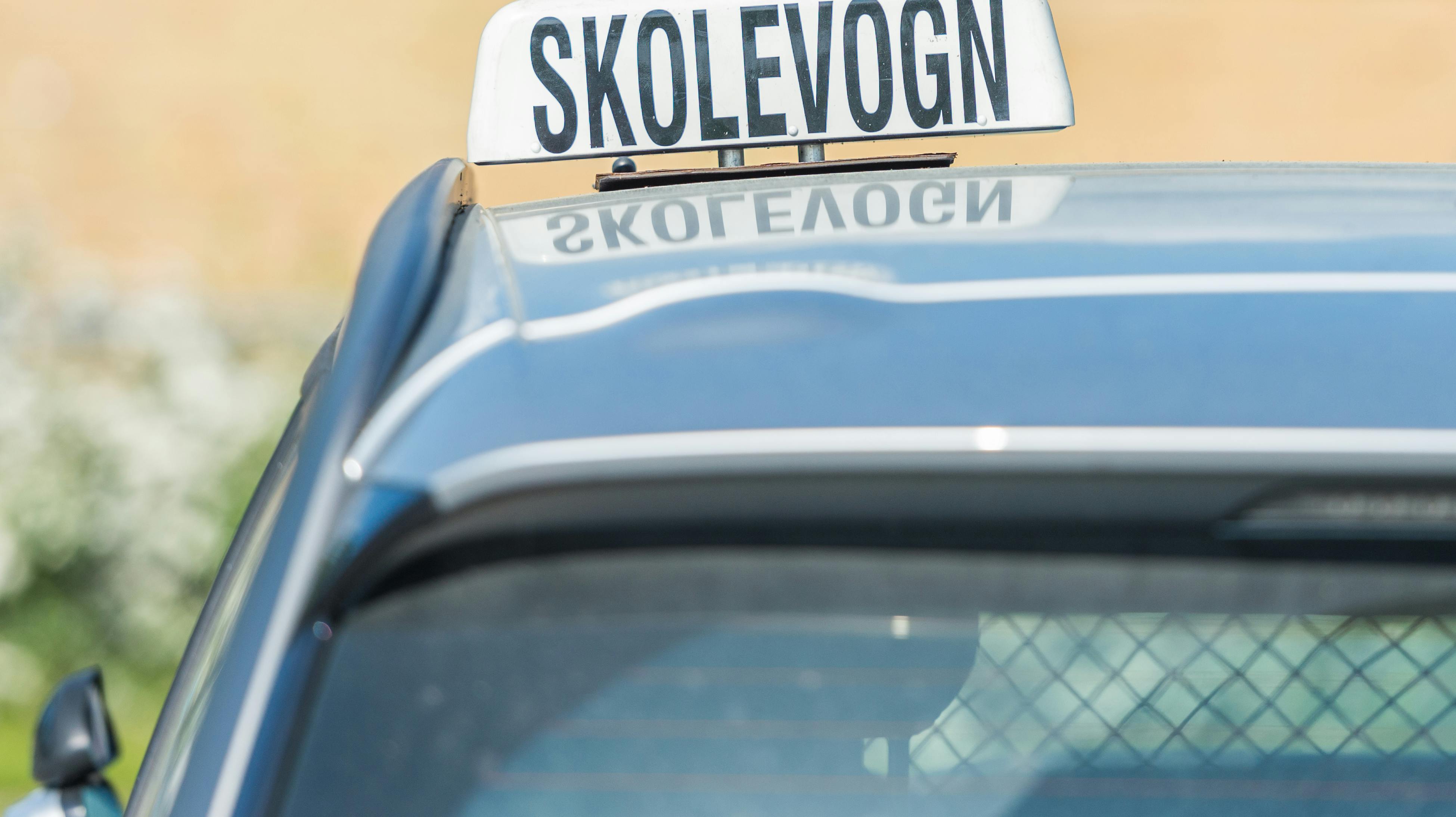 En kørelærer anklages for at have blufærdighedskrænket flere af sine unge kvindelige elever.