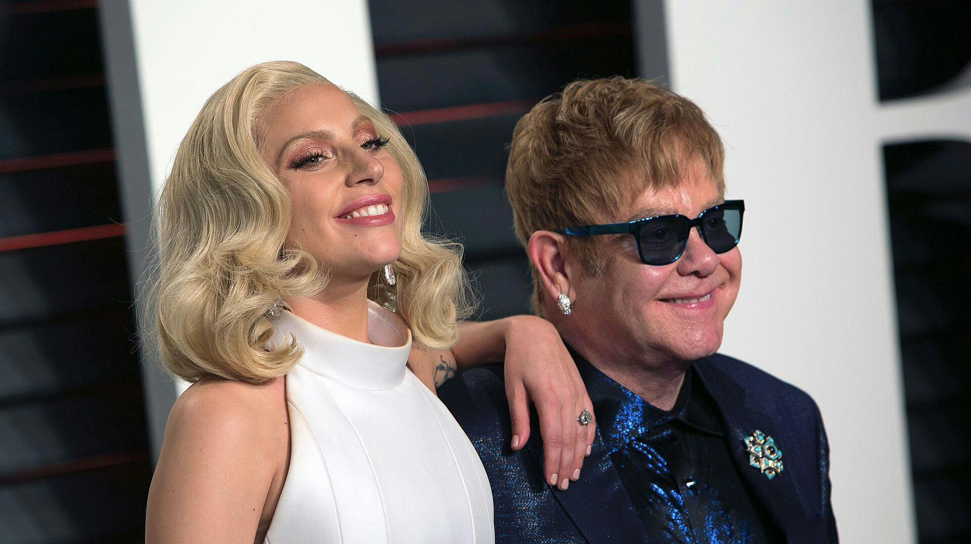Lady Gaga og Elton John tager sig ganske godt betalt.