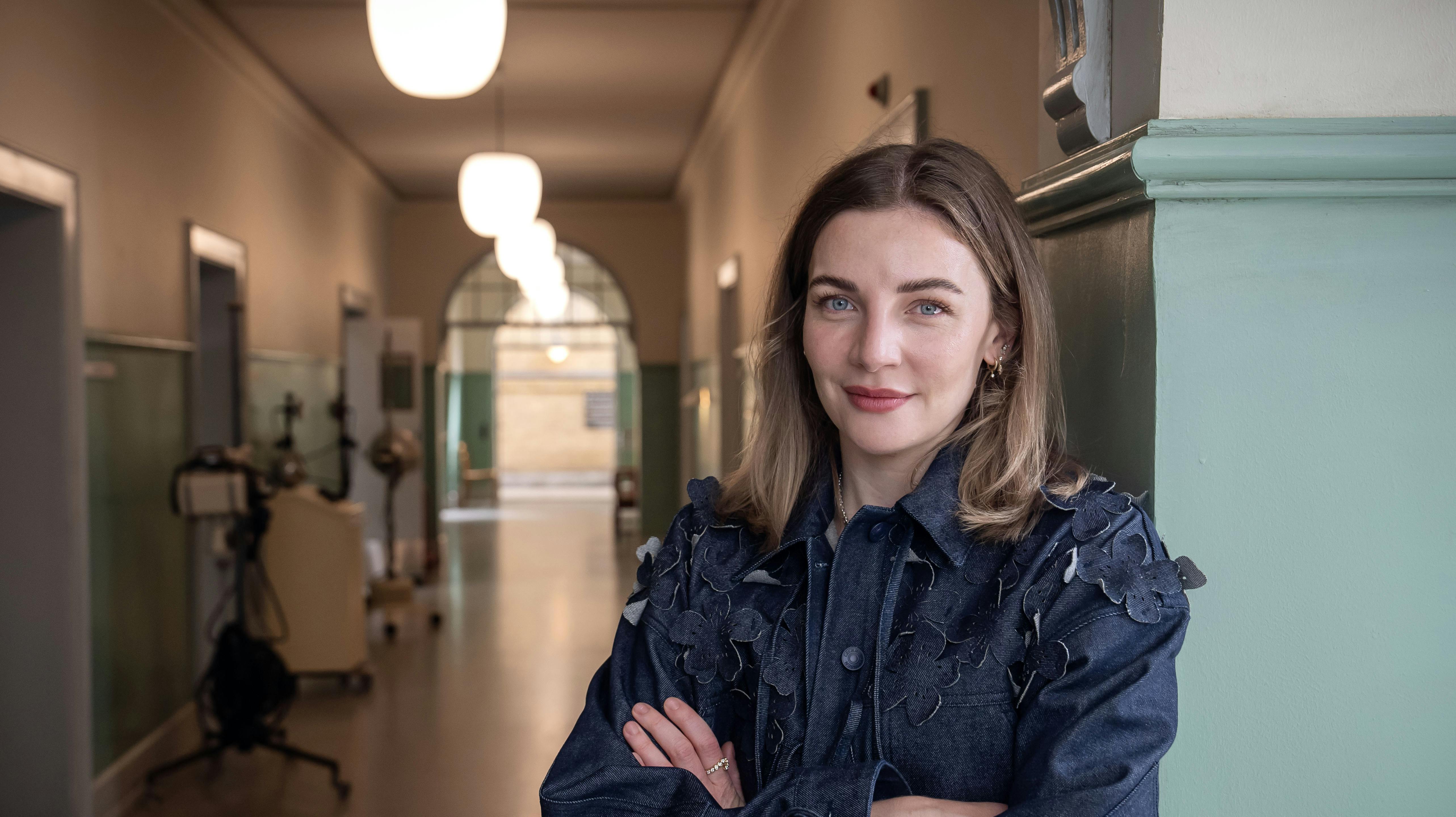 Molly Egelind vidste med det samme, at hun måtte dele historien i "Mathias Helts Talkshow".