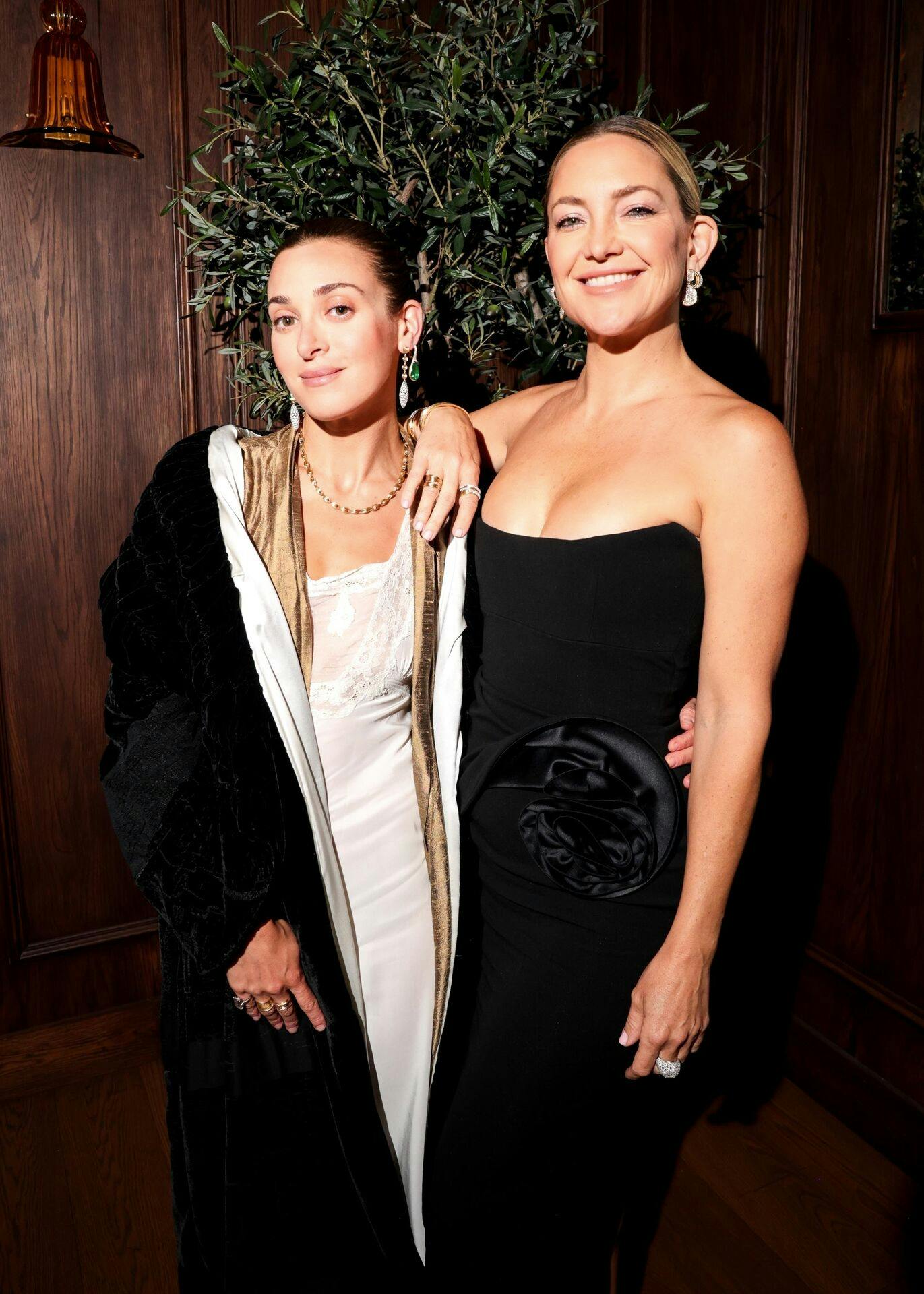 Mizrahi er på ingen måde ny i kendiskredsene - her med Kate Hudson.