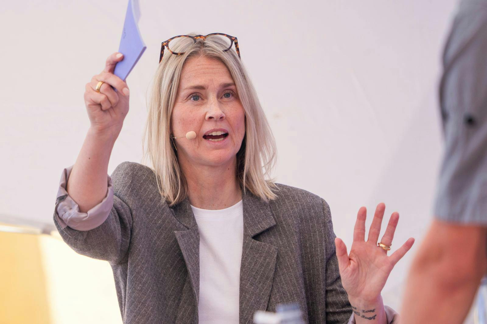 Høj, højere, solgt! Nu er Camilla Martin og manden sluppet af med villaen og klar til nye eventyr.