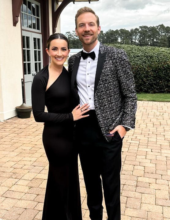 Kenny Barnes og Alexandra er blevet forældre.