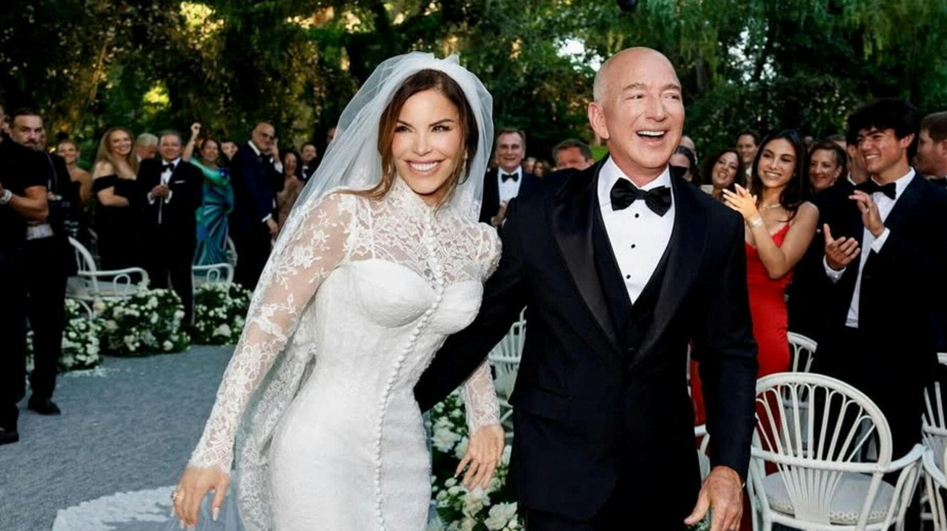 Jeff Bezos og Lauren Sanchez er blevet gift.