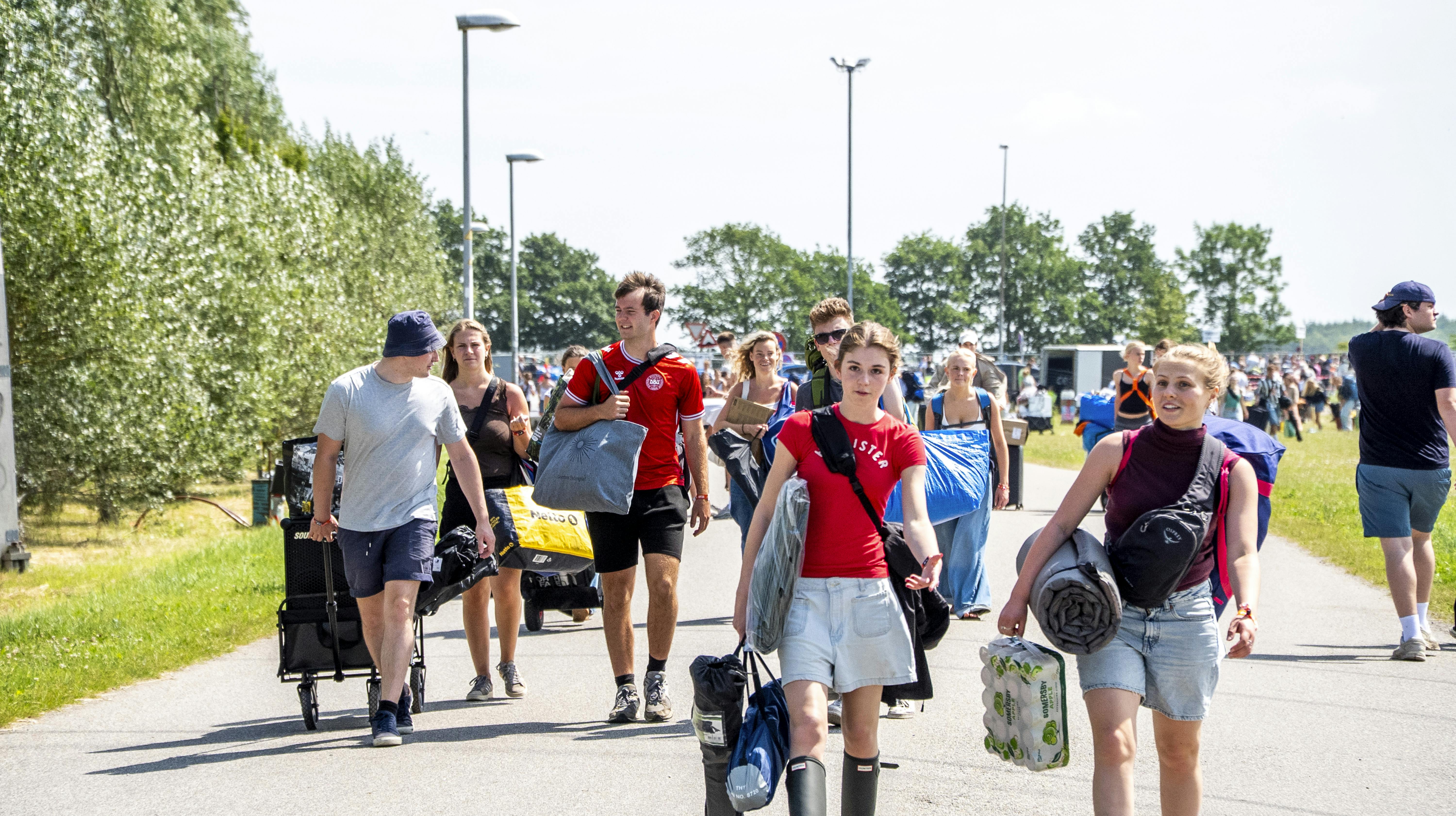 ROSKILDE FESTIVAL 2025 - Lørdag på camp