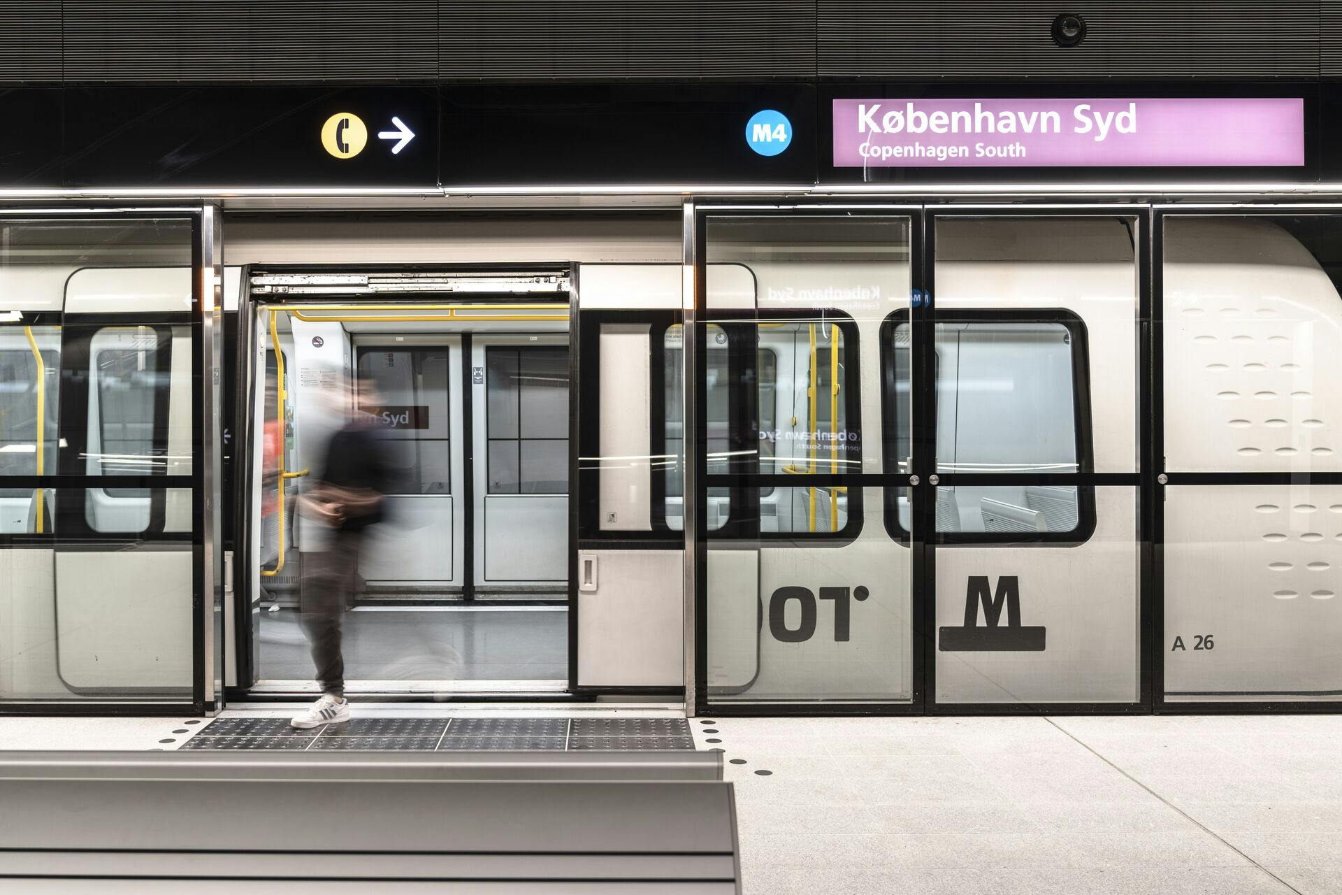 De mange metrostationer bliver fremover kun sagt på dansk i stationshøjttalerne efter ønske fra turister og internationale borgere.