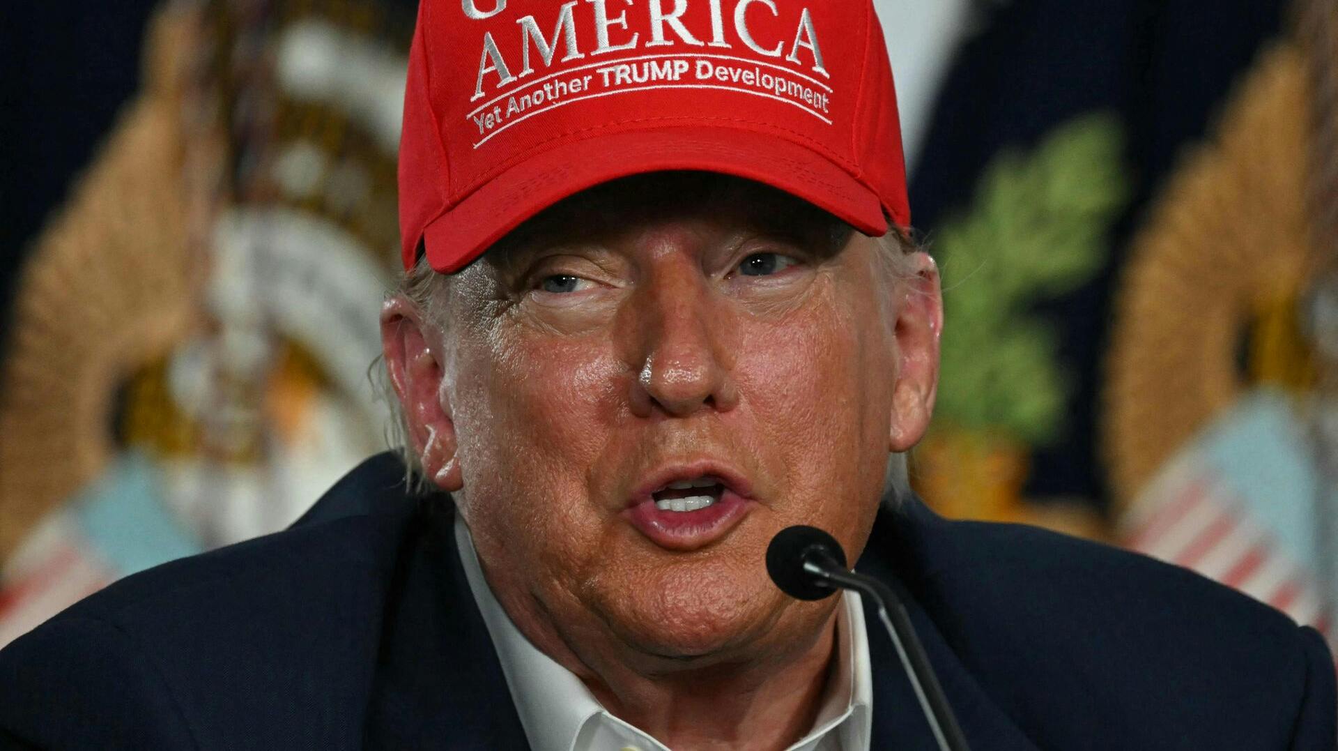 USA's Senat har vedtaget præsident Donald Trumps store lovpakke, som han kalder "Big, Beautiful Bill".