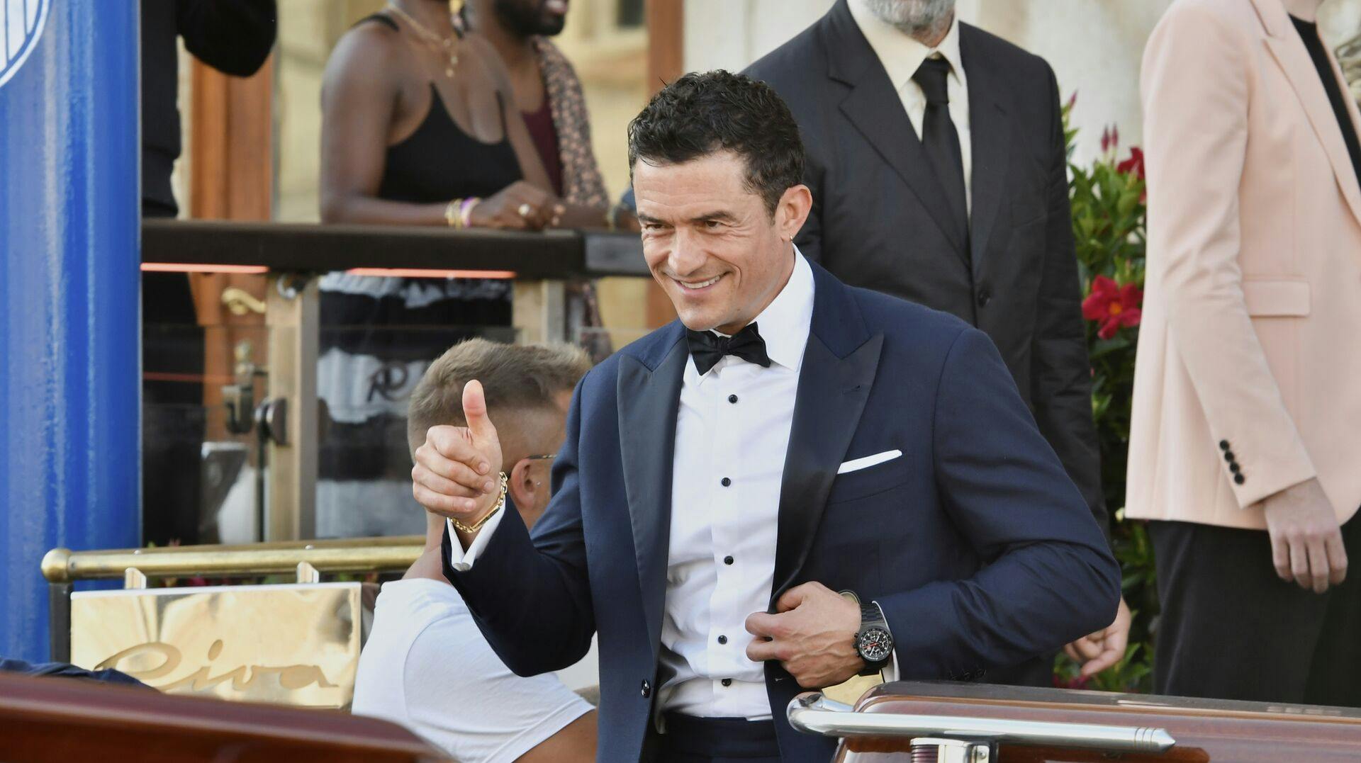 Hollywoodstjernen Orlando Bloom har delt en lettere kryptisk besked på de sociale medier – i kølvandet på utallige rygter om, at han og kæresten Katy Perry er fortid