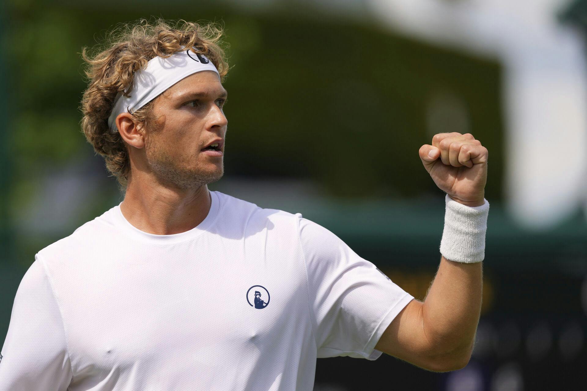 August Holmgren bliver støttet af sin familie ved Wimbledon.