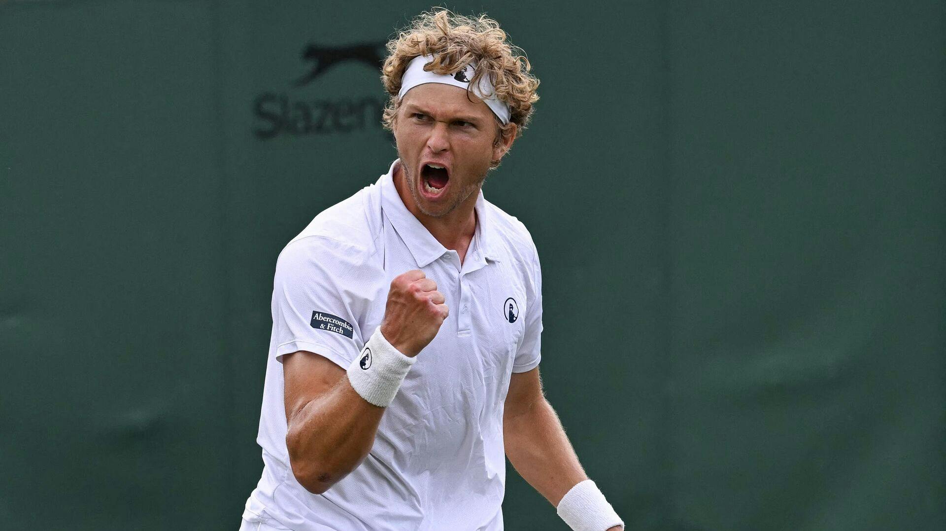 August Holmgren har en far, som mange nok har hørt om før.