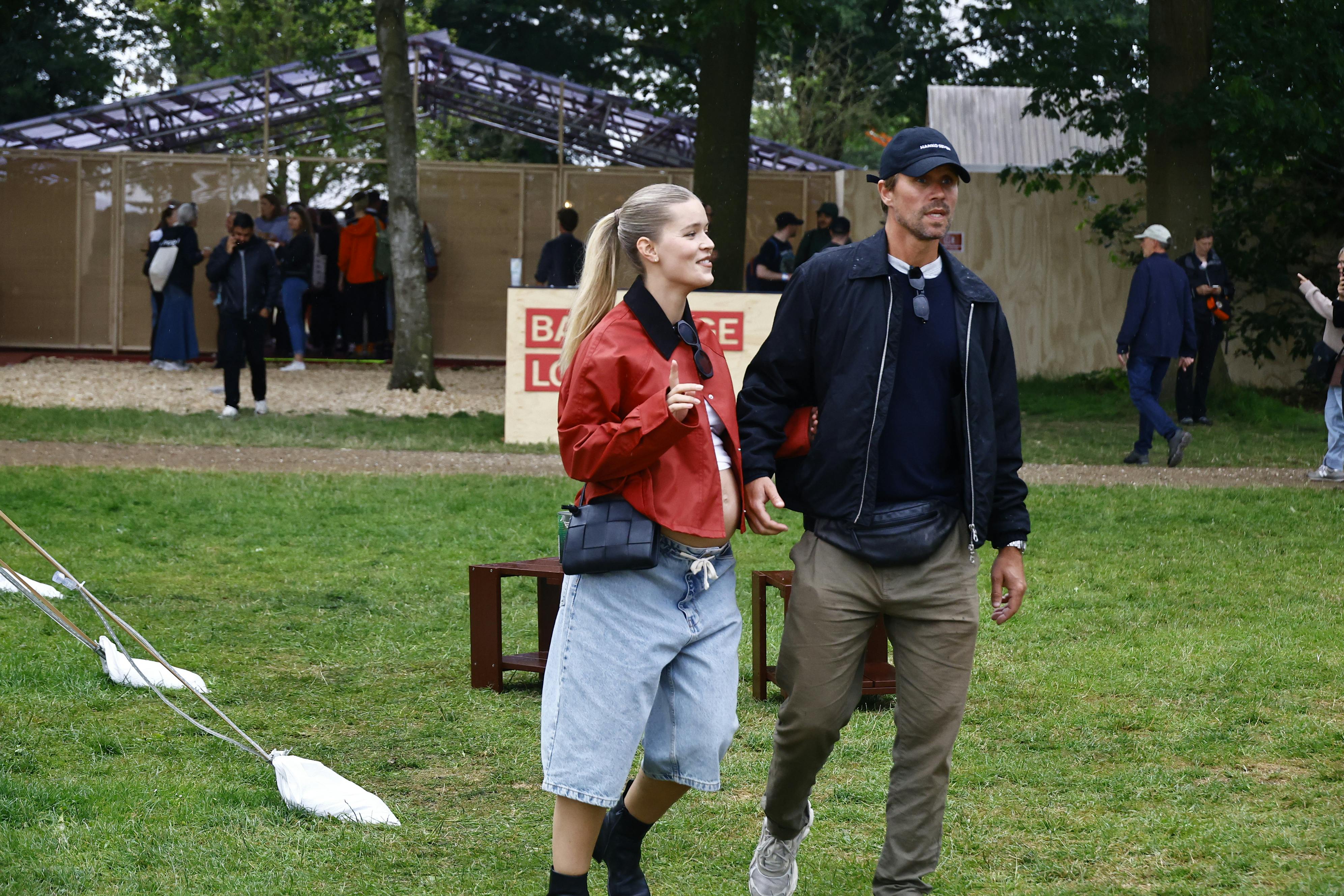 Sidste år havde Michael Maze også kæresten med på Roskilde Festival. Det er hun også i år. Den helt store forskel er bare, at hun nu er gravid.