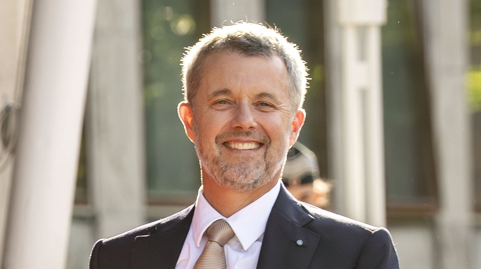 Én ting gør kong Frederik nok klogest i at holde sig fra på DGI Landsstævne i Vejle i dag.