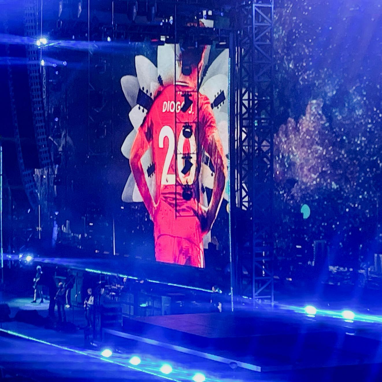 Diogo Jota blev hyldet under Oasis' koncert.