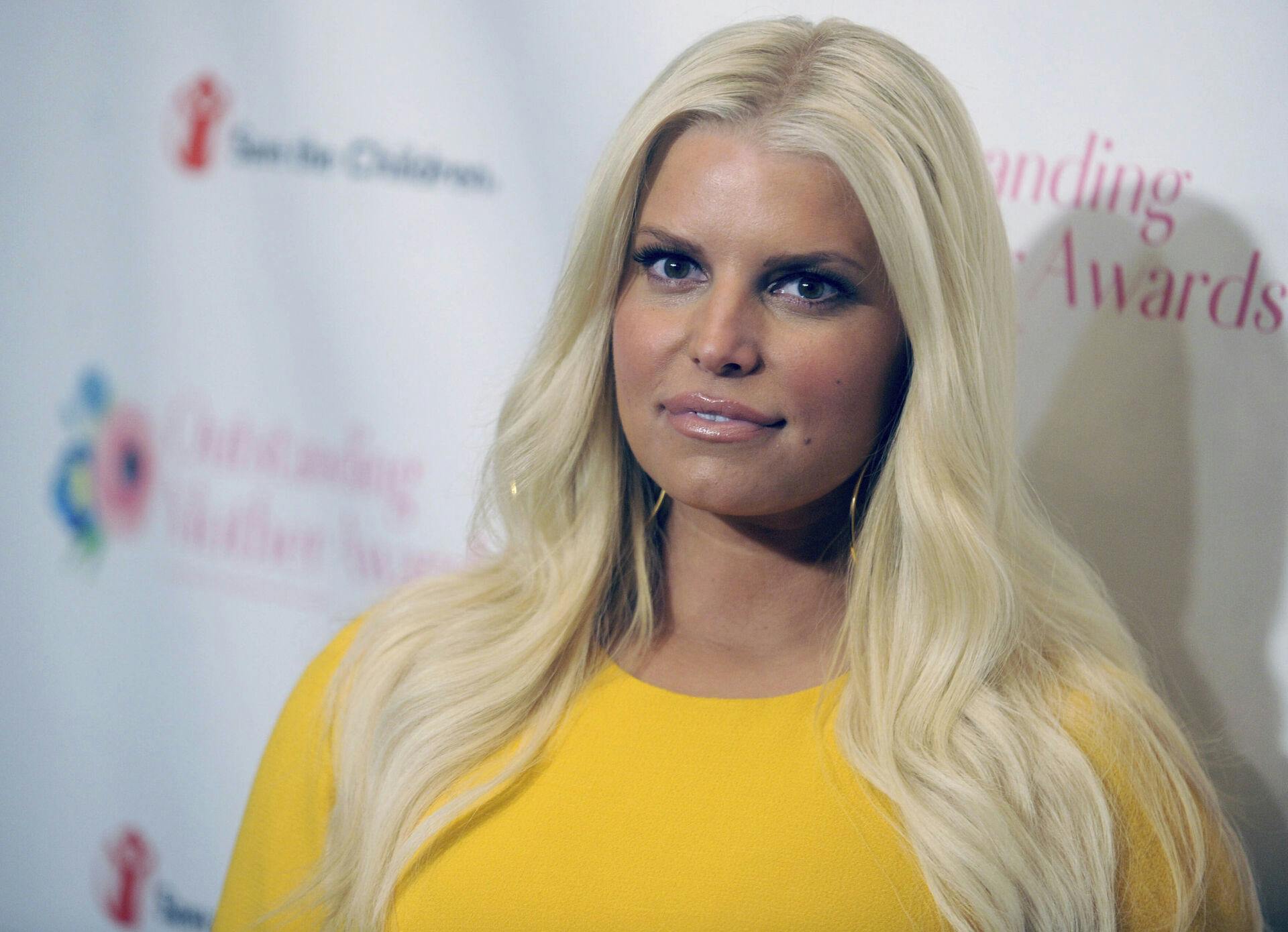 Jessica Simpson har tabt sig svimlende 45 kilo.