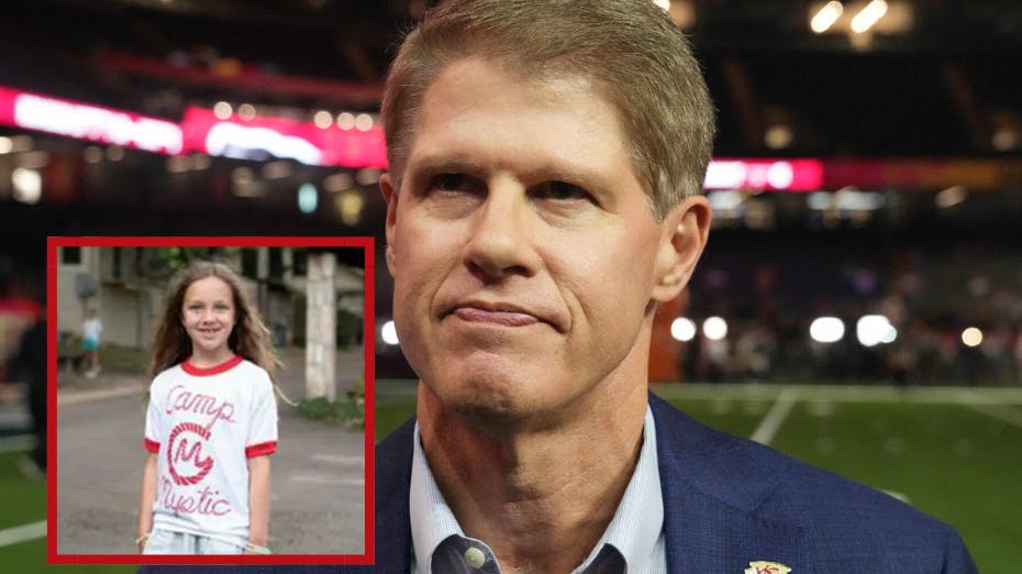 Ejer og topleder for Kansas City Chiefs har mistet et blot niårigt familiemedlem i de ødelæggende oversvømmelser i Texas