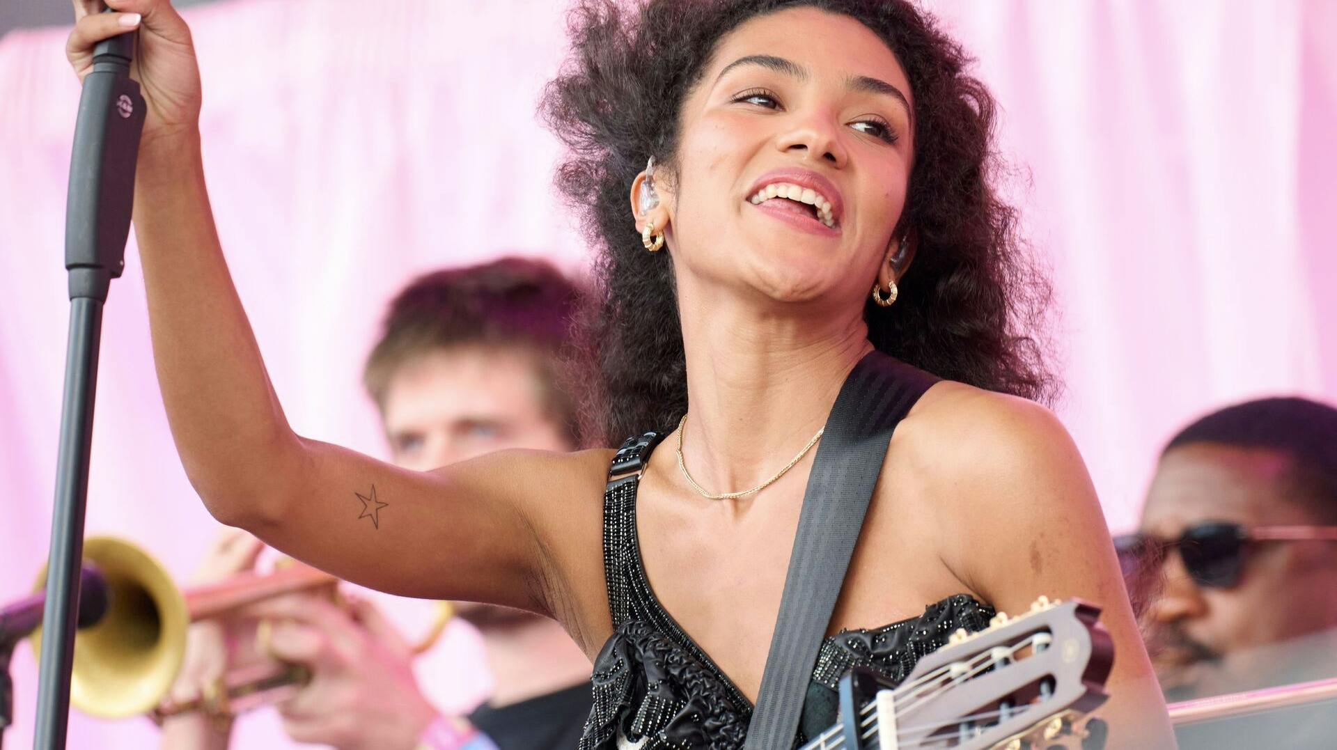 Olivia Deaner ikke længere single.