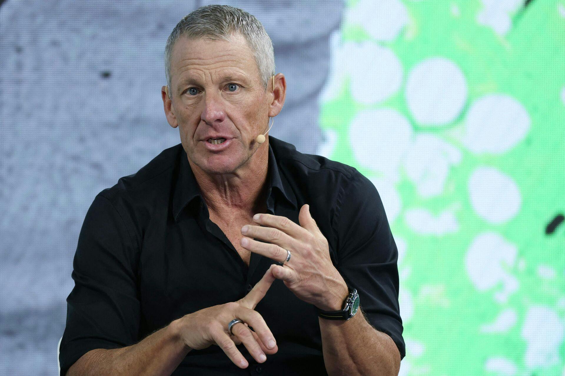 Lance Armstrong er overbevist om, at der er noget galt med Jonas Vingegaard.