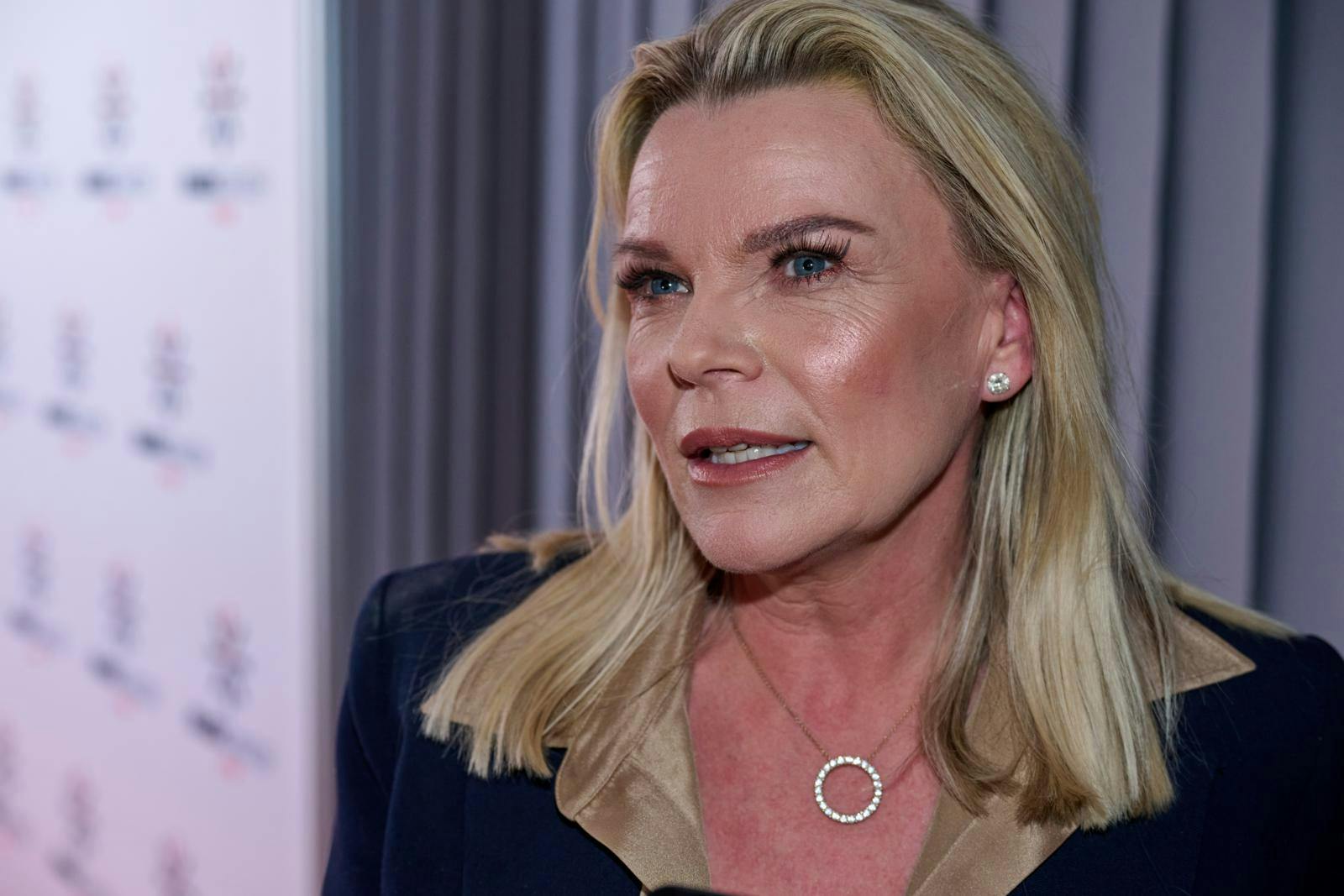 Katerina Pitzner mødte ikke op til datterens bryllup i det sydfranske. 