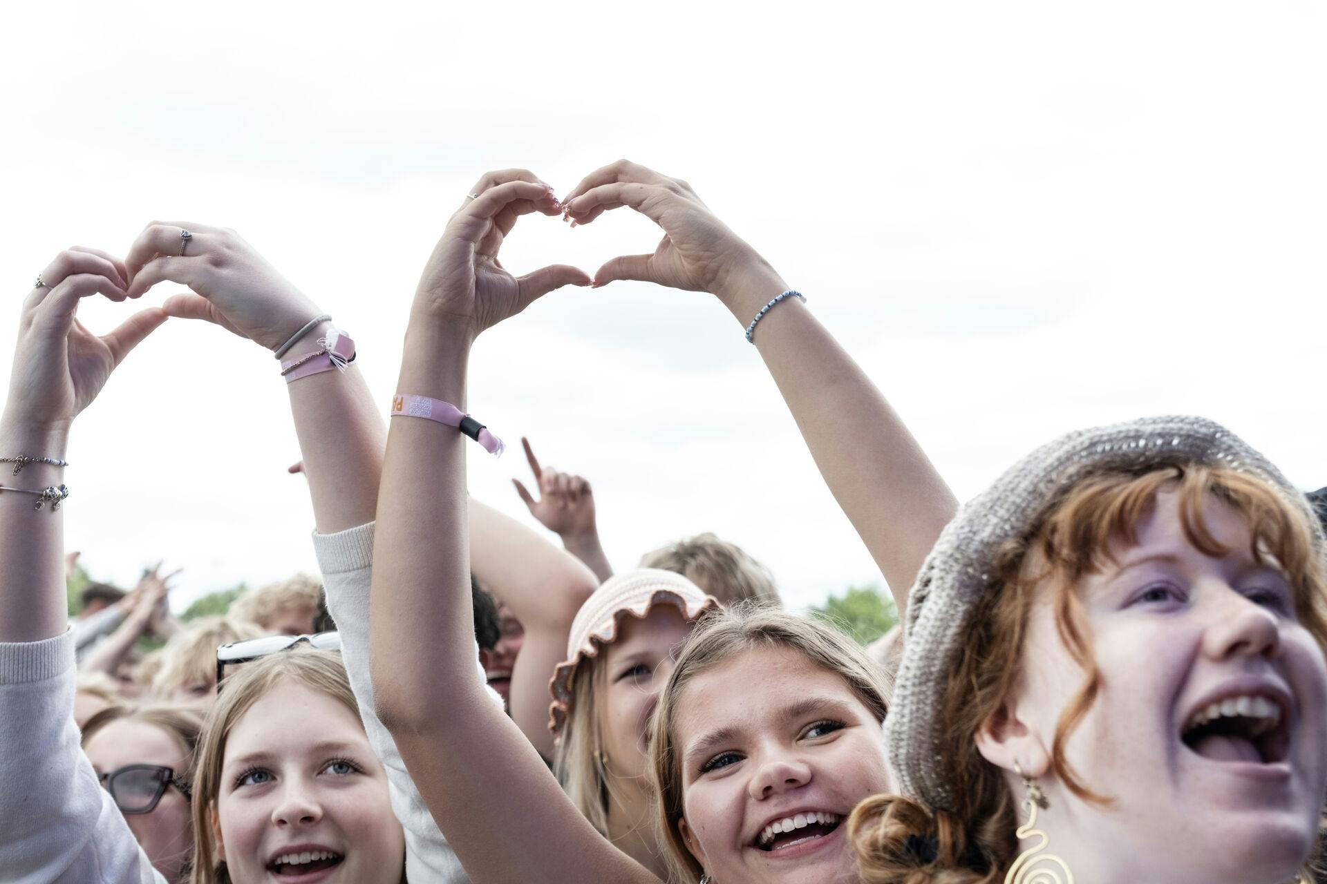 "Birthe Kjær & Feel Good Band" spillede på Jelling Festival i år - og fik masser af kærlighed fra det unge publikum.