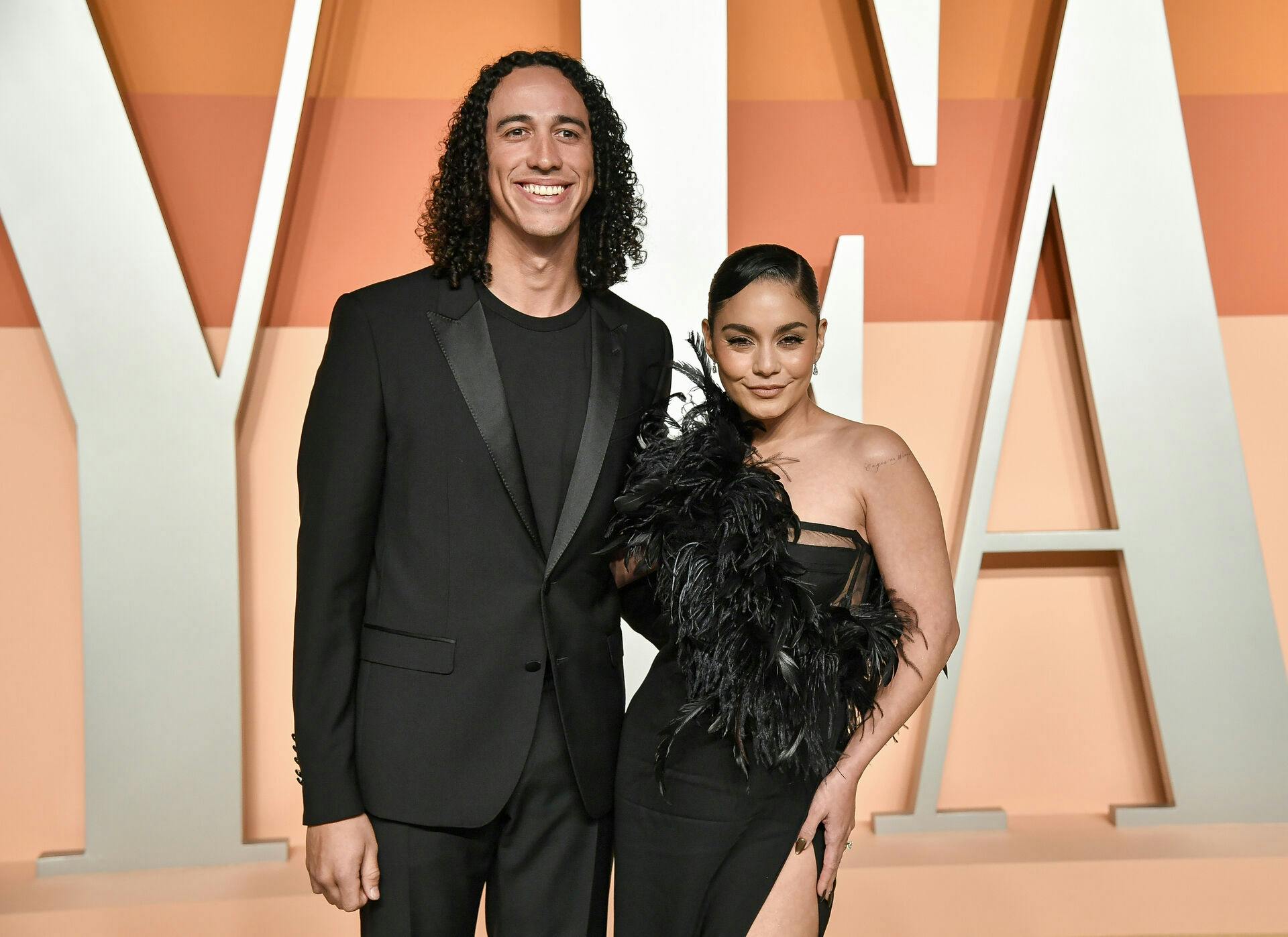Vanessa Hudgens og Cole Tucker.