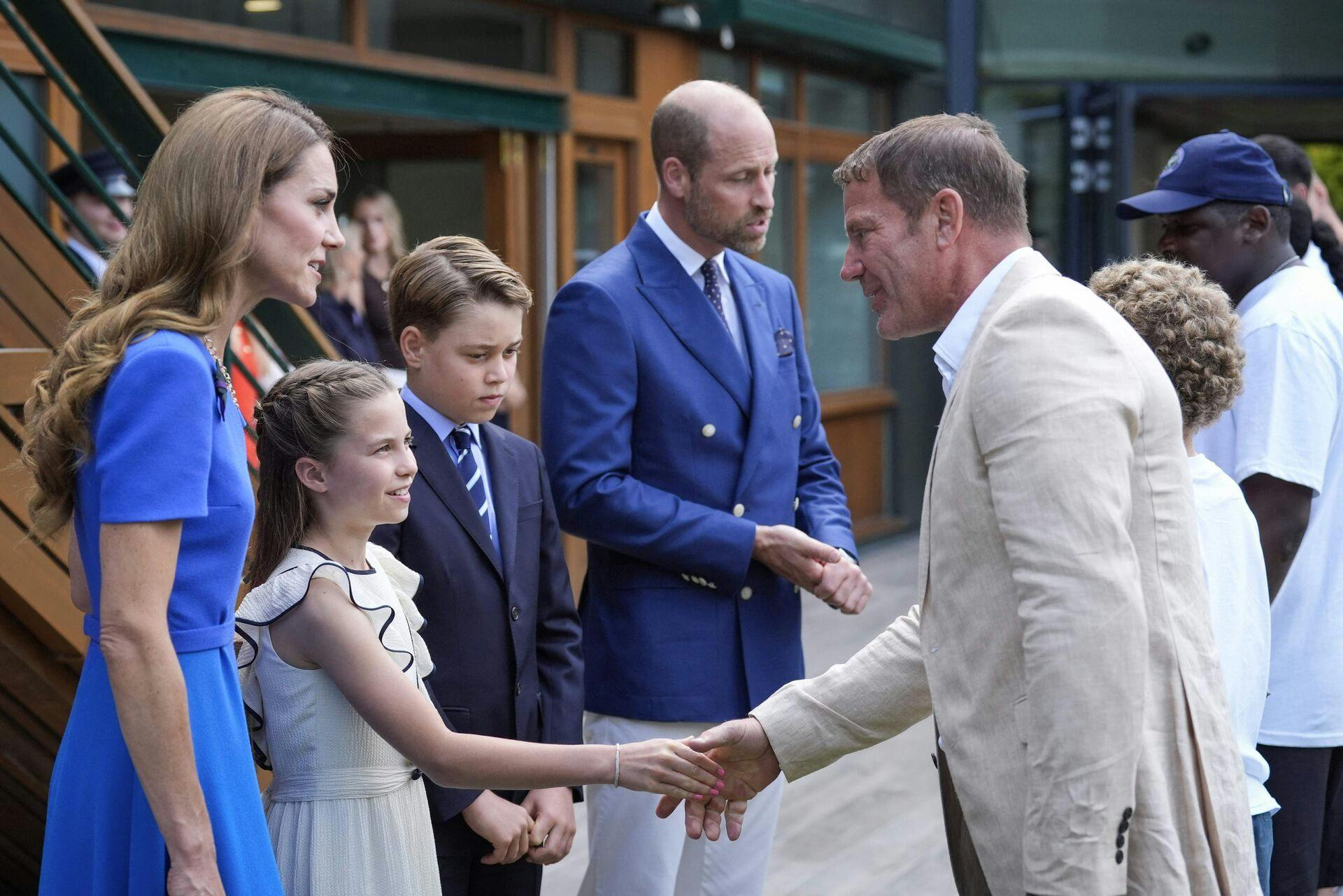 Prinsesse Charlotte og prins George er med deres forældre til Wimbledon-finale.