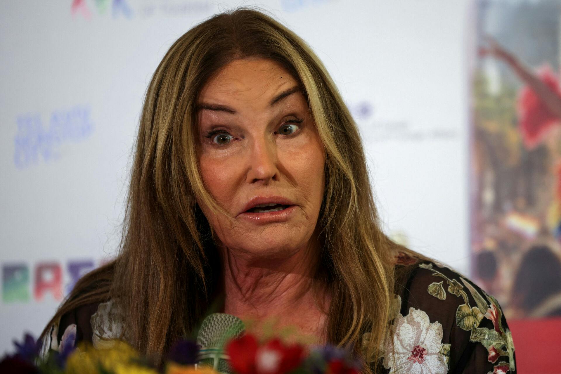 Caitlyn Jenner lavede noget af en brøler til sønnikes bryllup.