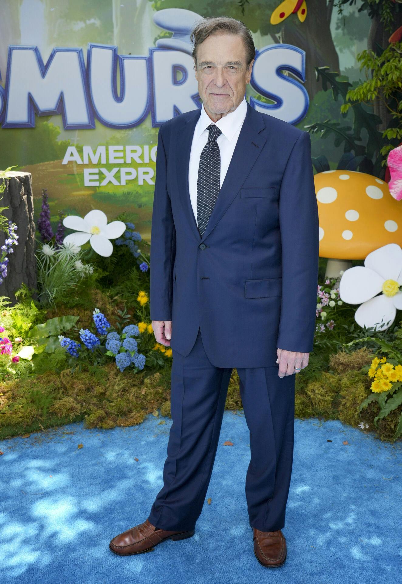 John Goodman lukker alle knapper!