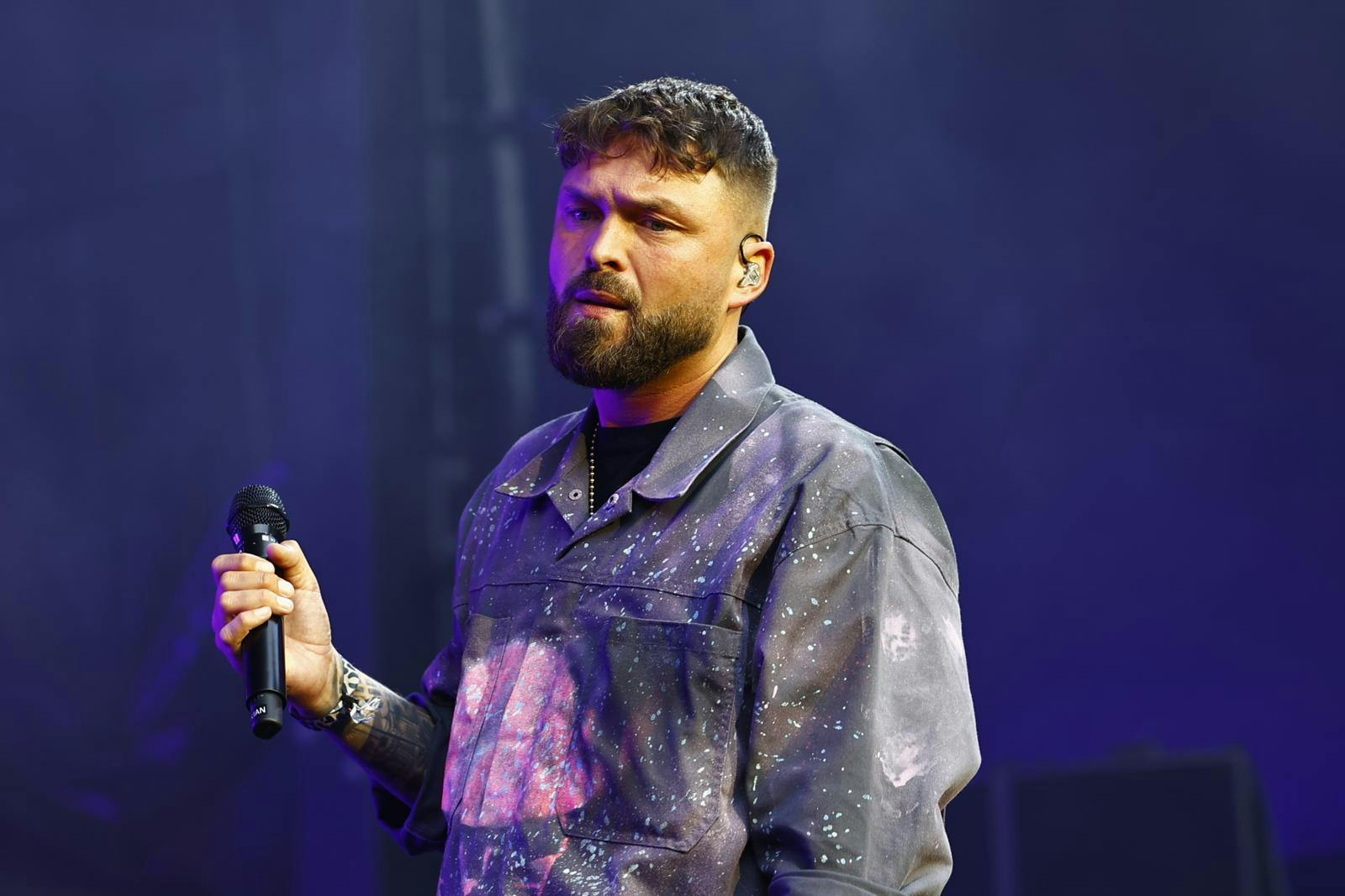 Sagen stammer fra årene lige efter Gillis folkelige gennembrud med EP'en "Ækte vare".