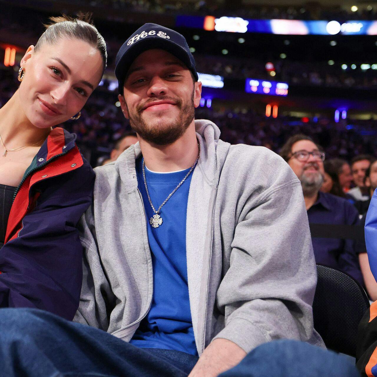 Det er gået stærkt siden Elsie Hewitt og Pete Davidsons romance blev breaket i marts. For kendisparret skal være forældre.