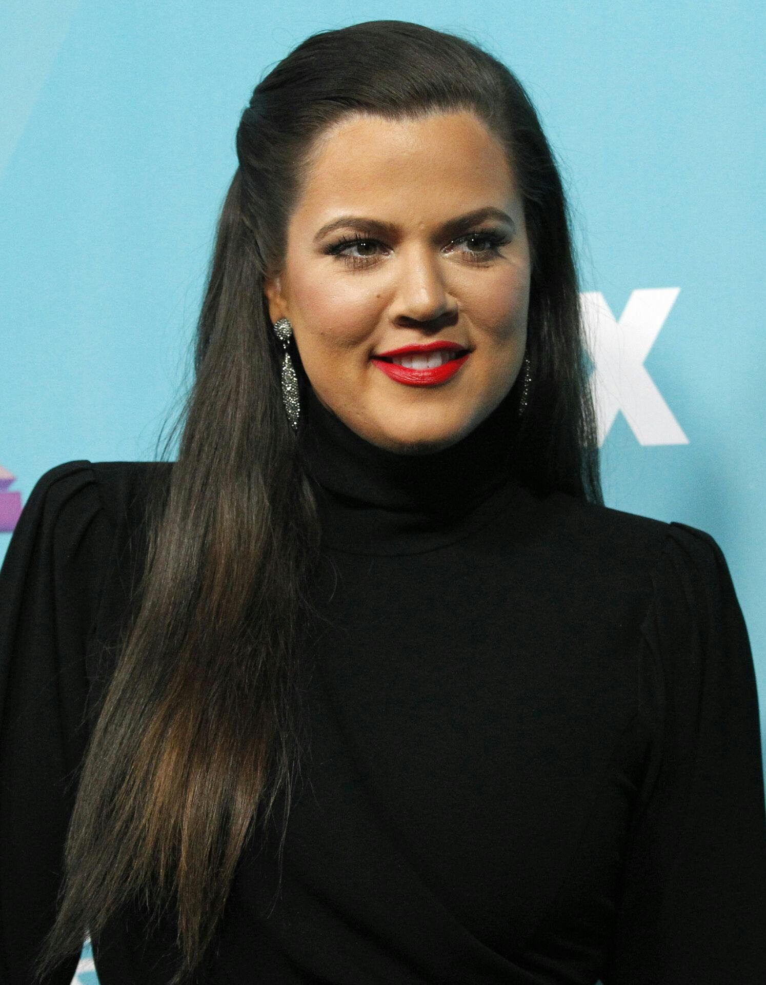 Khloé Kardashian i 2012, da hun havde rollen som "X Factor"-vært.