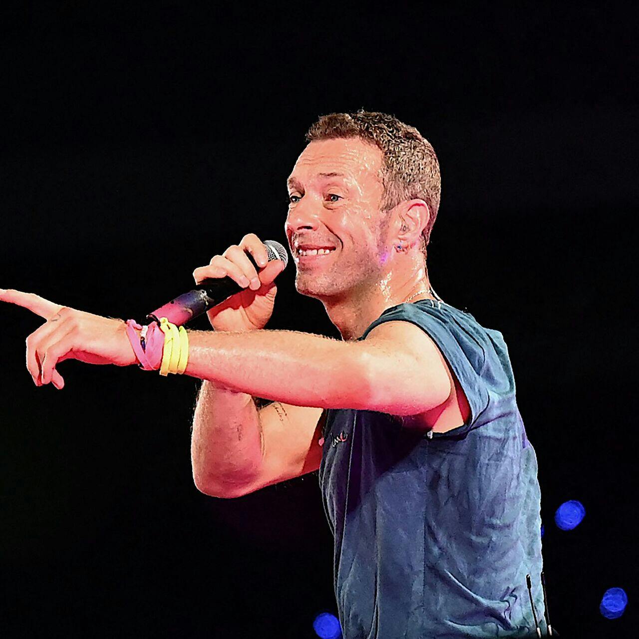 Har Chris Martin lige afsløret et pars affære?