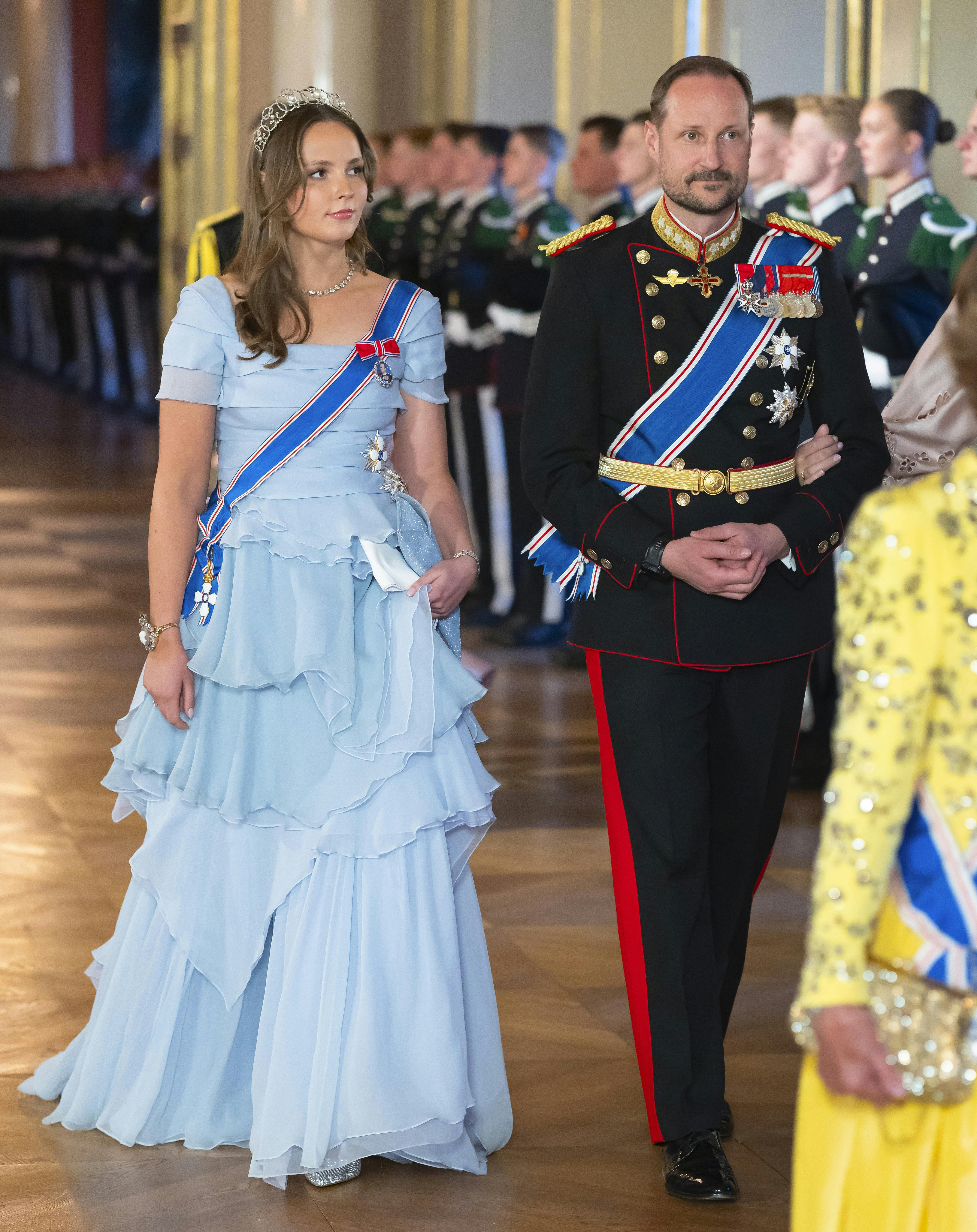 Prinsesse Ingrid Alexandra vakte opsigt med den skinnende gave fra det danske kongepar ved det nyligt overståede statsbesøg.