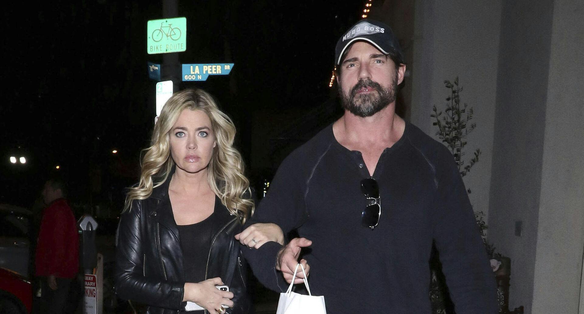 Aaron Phypers reagerer nu på de voldsomme anklager, som Denise Richards har sendt hans vej.