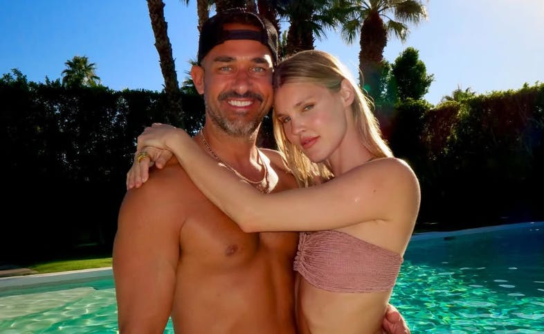 Modellen Joy Corrigan er gravid med "Keeping up with the Kardashians"-ikonets Todd Kraines' barn.