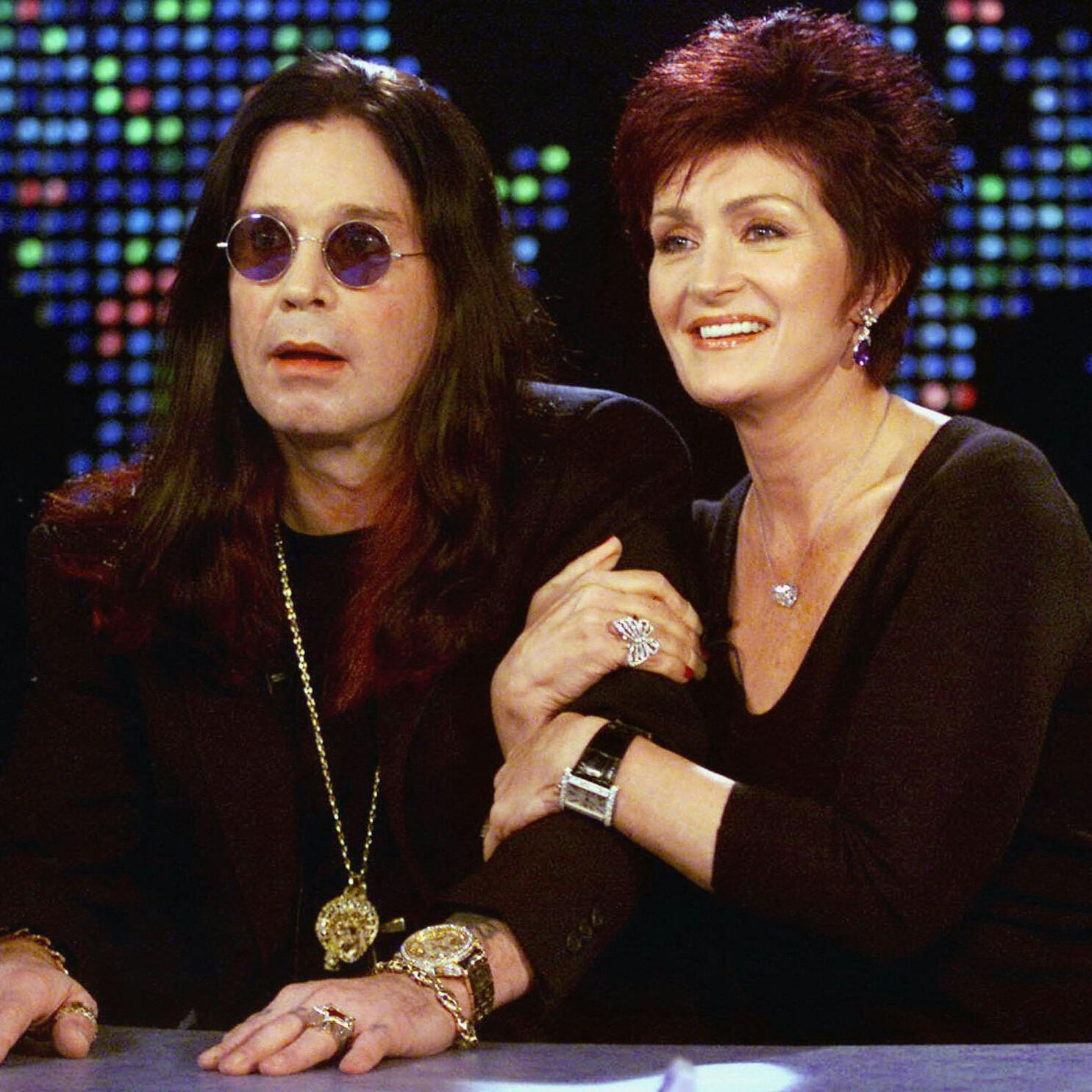 Ozzy og Sharon Osbourne mødte første gang hinanden i 1970. I 1982 blev de gift.