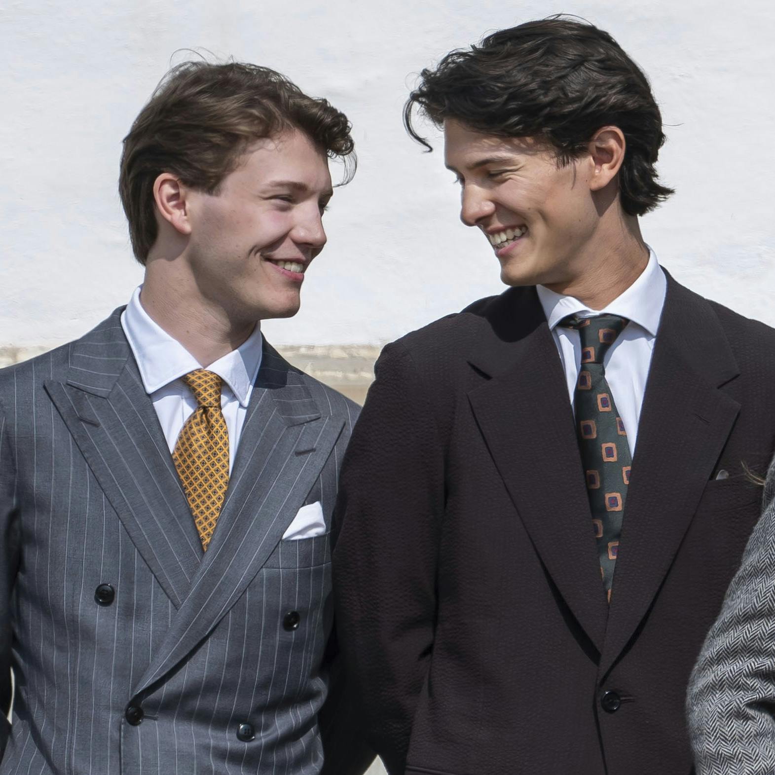 Grev Felix og grev Nikolai til farmor dronning Margrethes 85-års fejring på Fredensborg Slot i april.
