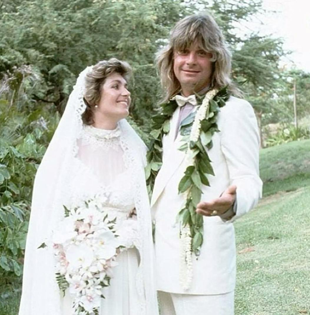 Sharon og Ozzy Osbourne på deres bryllupsdag den 4. juli 1982.
