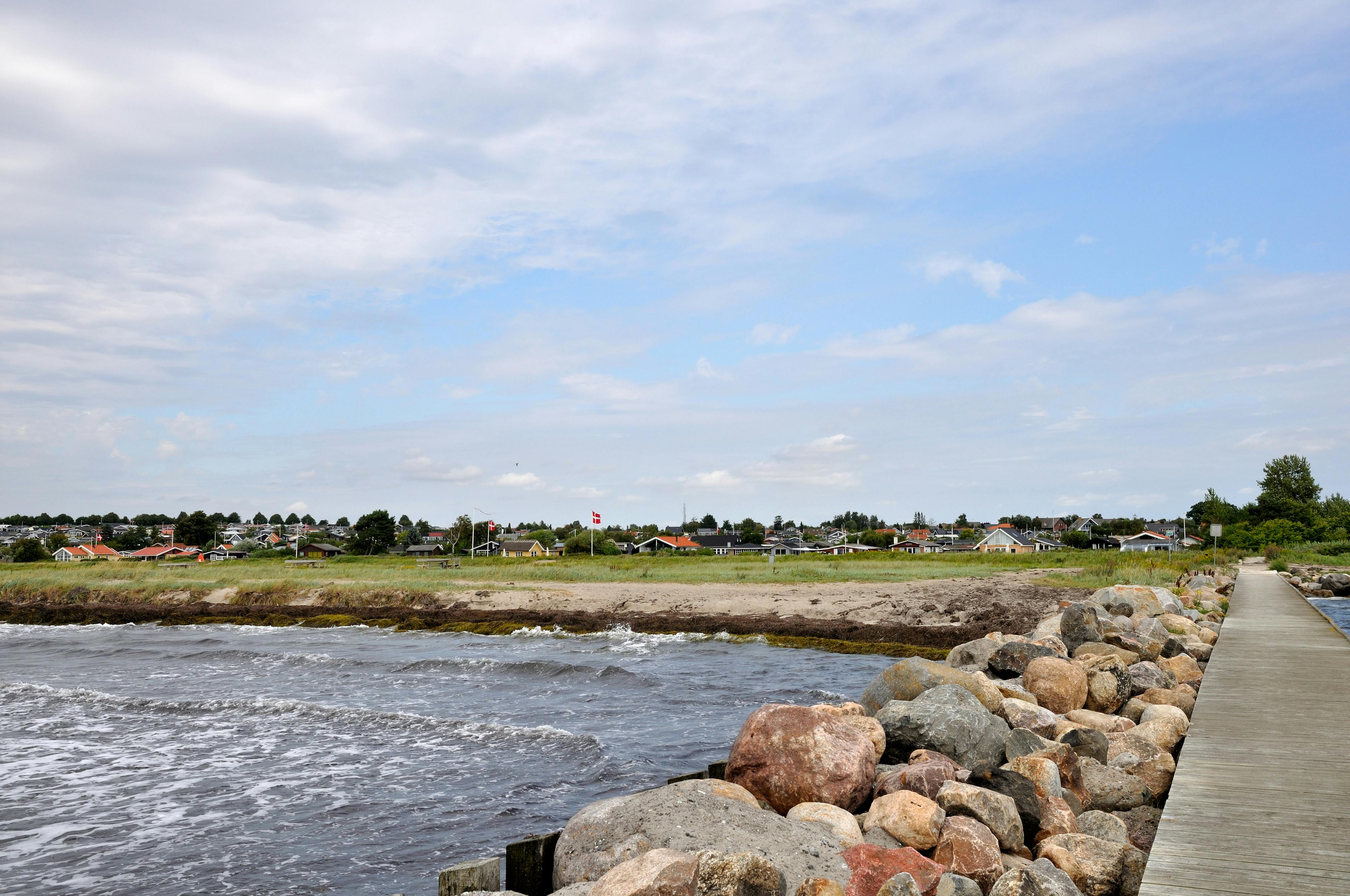 Vesterhave Strand ved Karrebæksminde i Næstved får indført midlertidig badeforbud.