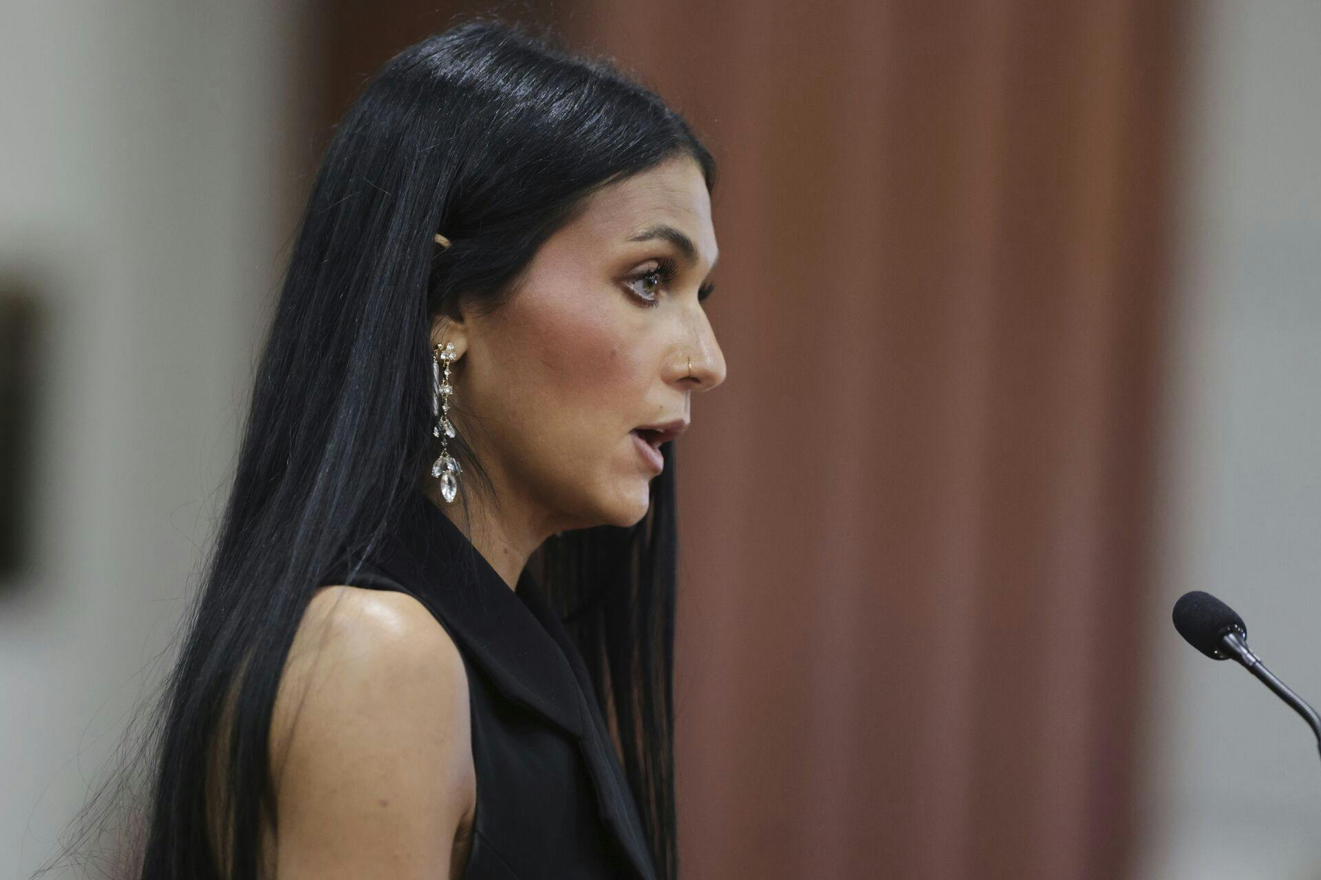 Alivea Goncalves, søster til et af drabsofrene talte direkte til drabsmanden under retssagen: - Sæt dig op, når jeg taler til dig, lød det blandt andet.