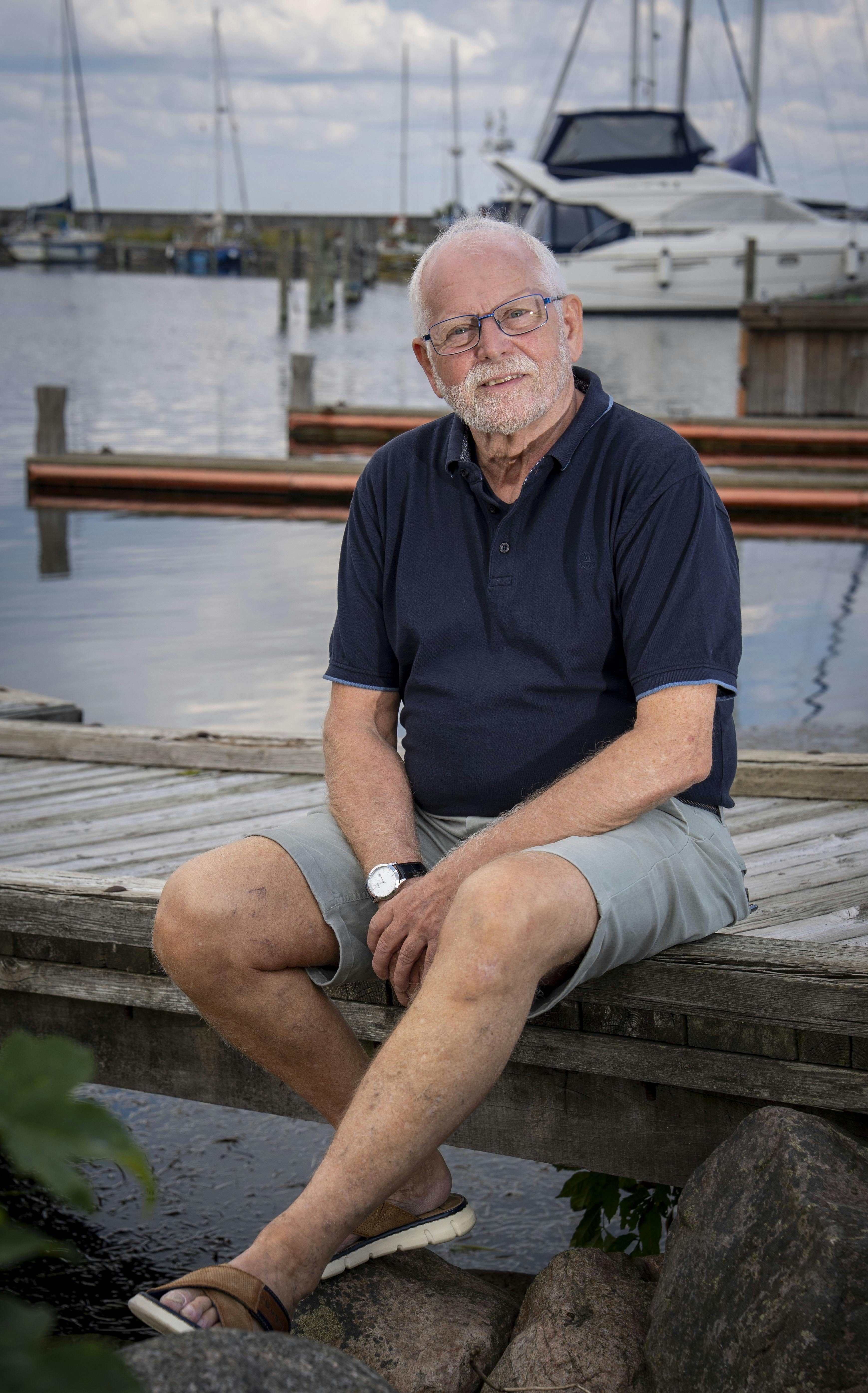 – Man tænker: ”Så bliver du sgu aldrig far, Hans”. Den var hård, siger Hans Roslundh, 73, om dengang, han fik at vide, han ville få meget svært ved at få børn.