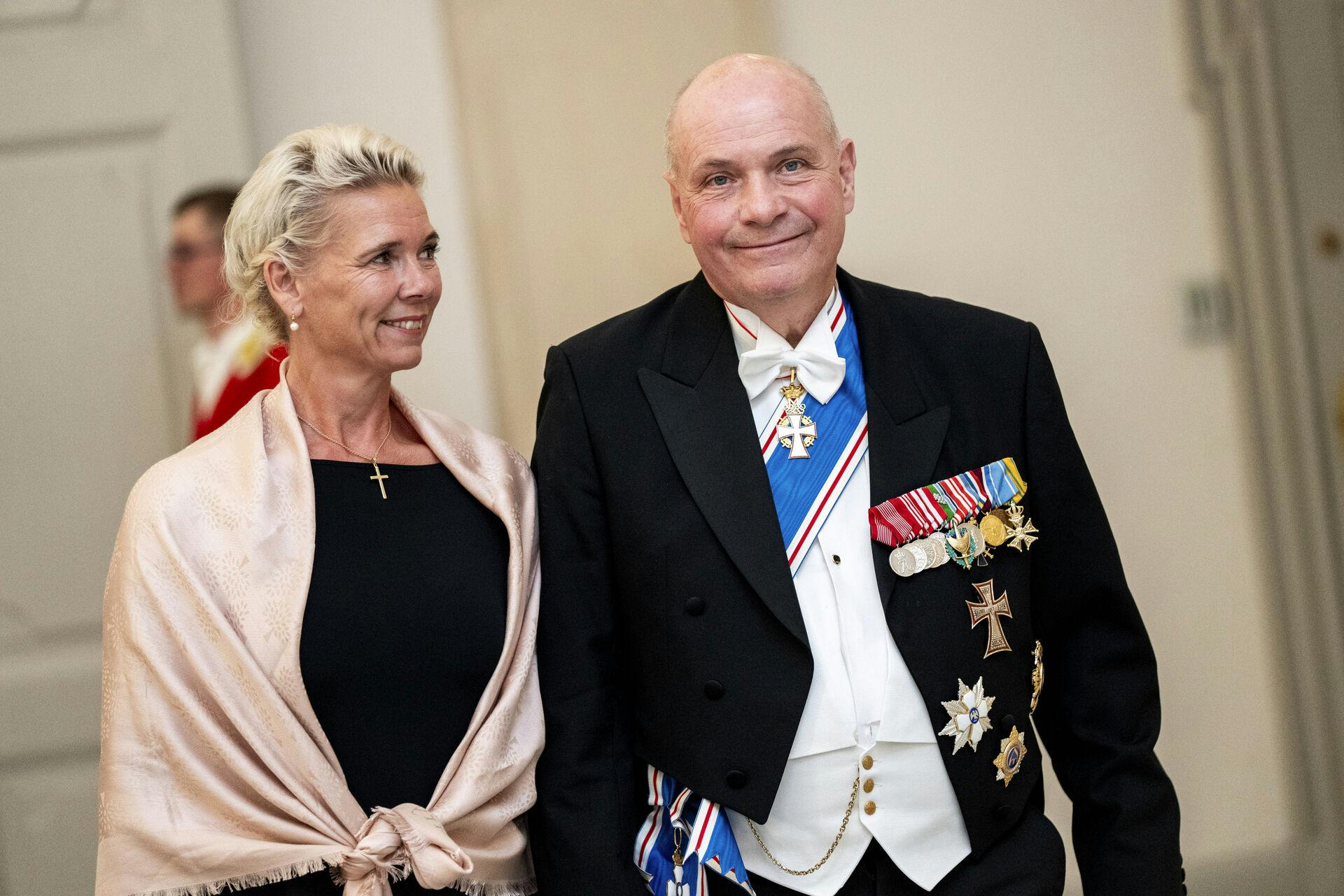 Søren Gade og Marianne Kirk til gallataffel på Christiansborg Slot den 8. oktober 2024.